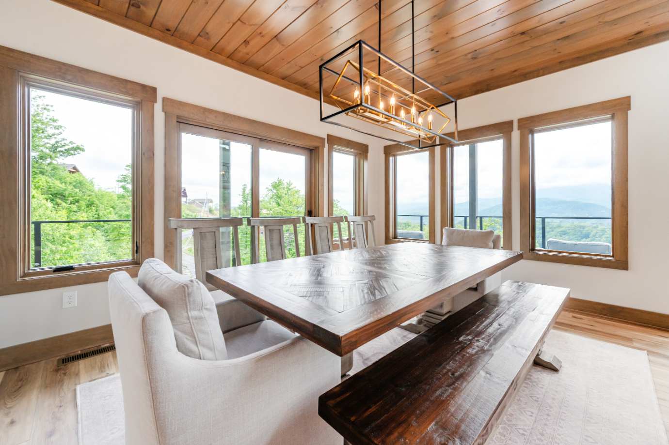 Highcrest Vista | Gatlinburg | Luxury Mountain Retreat with Panoramic Views photo 3
