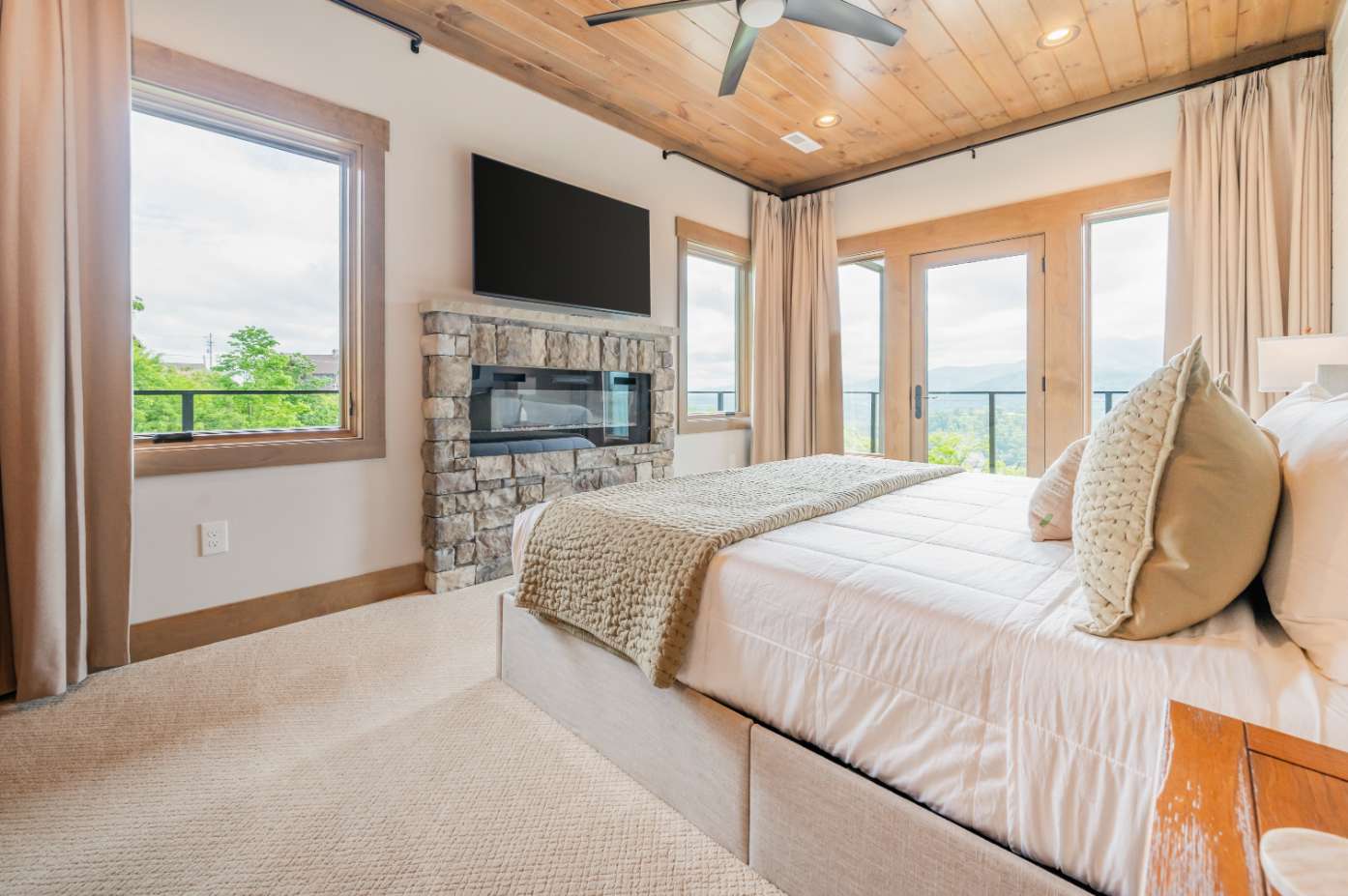 Highcrest Vista | Gatlinburg | Luxury Mountain Retreat with Panoramic Views photo 42
