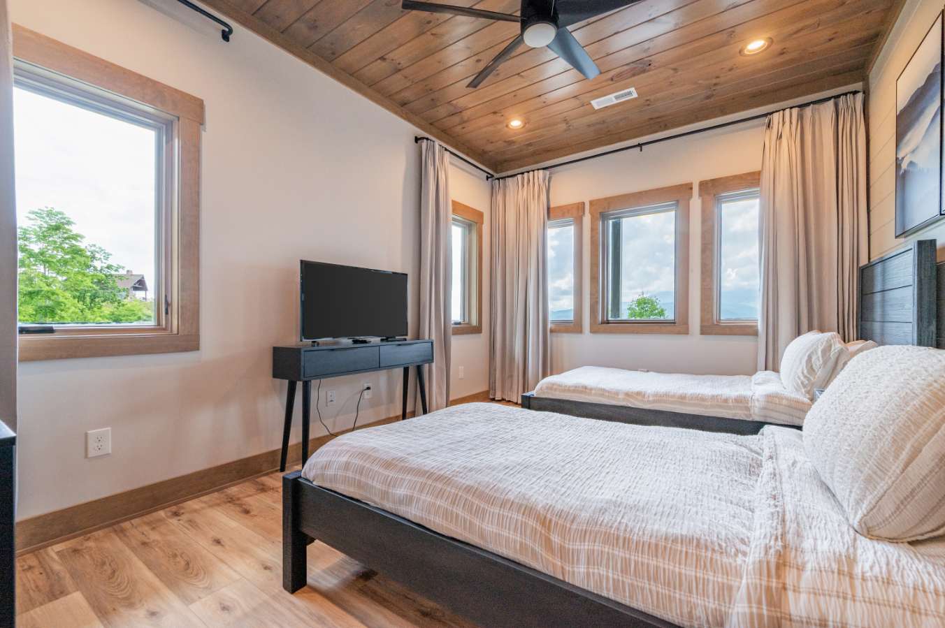 Highcrest Vista | Gatlinburg | Luxury Mountain Retreat with Panoramic Views photo 65