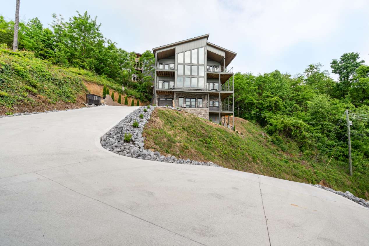 Highcrest Vista | Gatlinburg | Home with Hot Tub, BBQ and Mountain Views photo 70