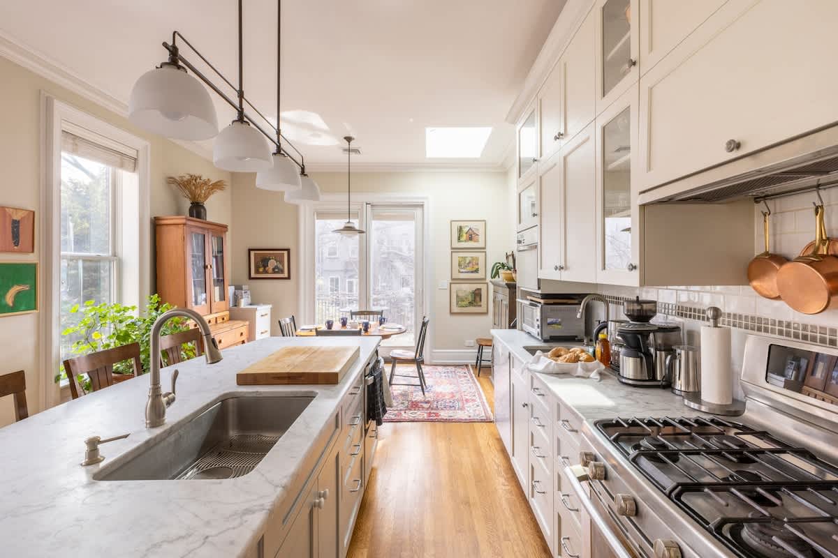 Pacific Court | Boerum Hill | Spacious Home with Private Garden photo 6