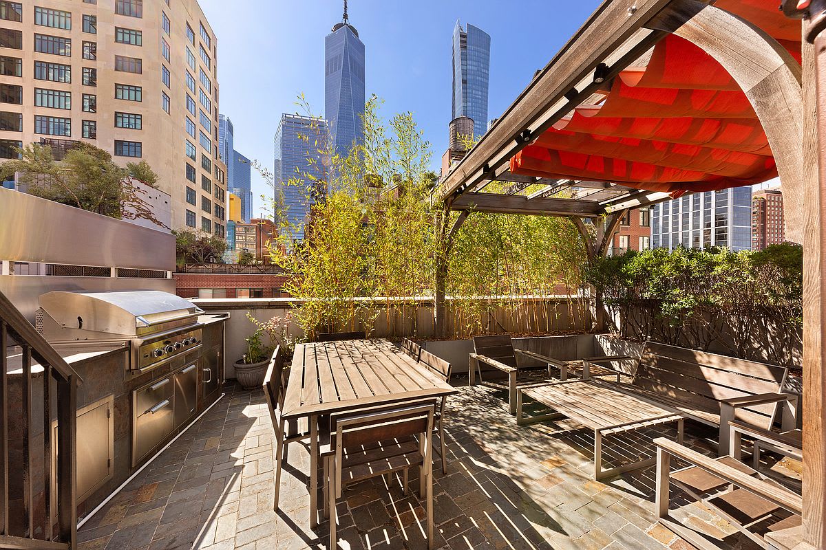 Amberly Place | Tribeca | Elegant Townhouse photo 19