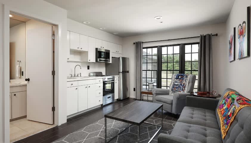 Mattaccino | New Jersey | Estate w/ Pool & Spa photo 25