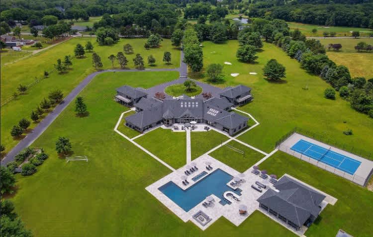 Mattaccino | New Jersey | Estate w/ Pool & Spa main photo