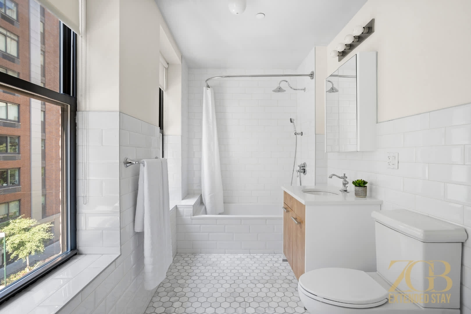 Westlight Place 33 | Hell’s Kitchen | Modern Apartment with Elevator photo 4