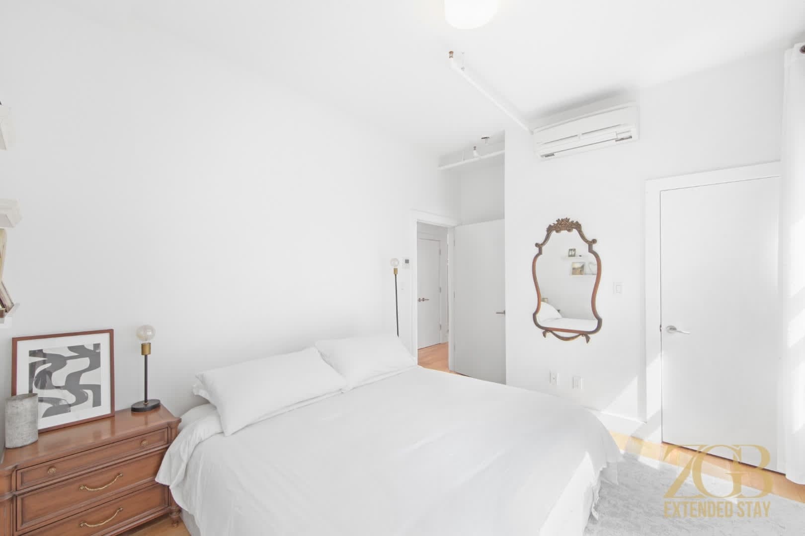 Westlight Place 43 | Hell's Kitchen | Stylish Apartment photo 7