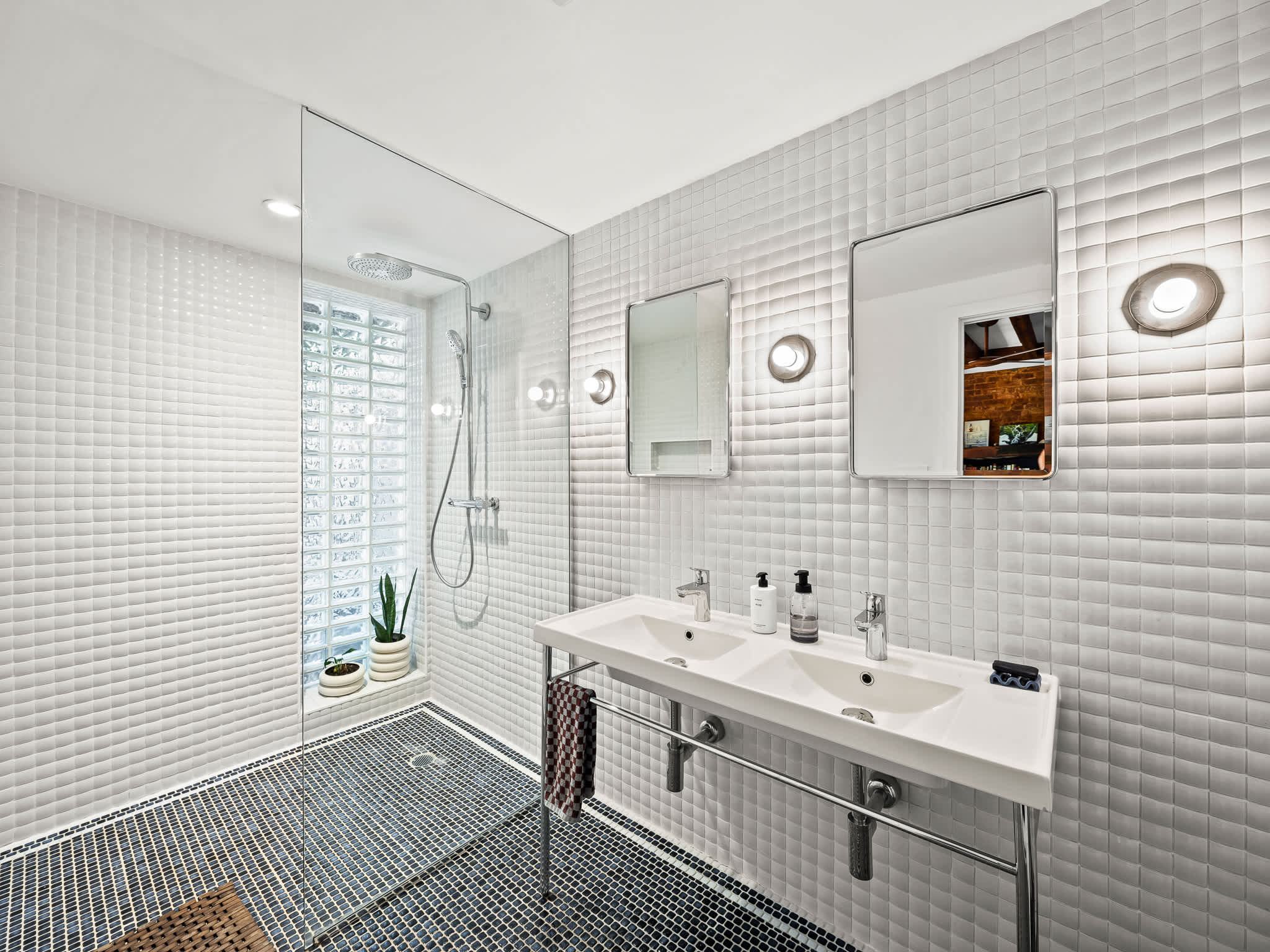 Classon Place | Clinton Hill | Townhouse Duplex w/ Garden & Private Balcony photo 26