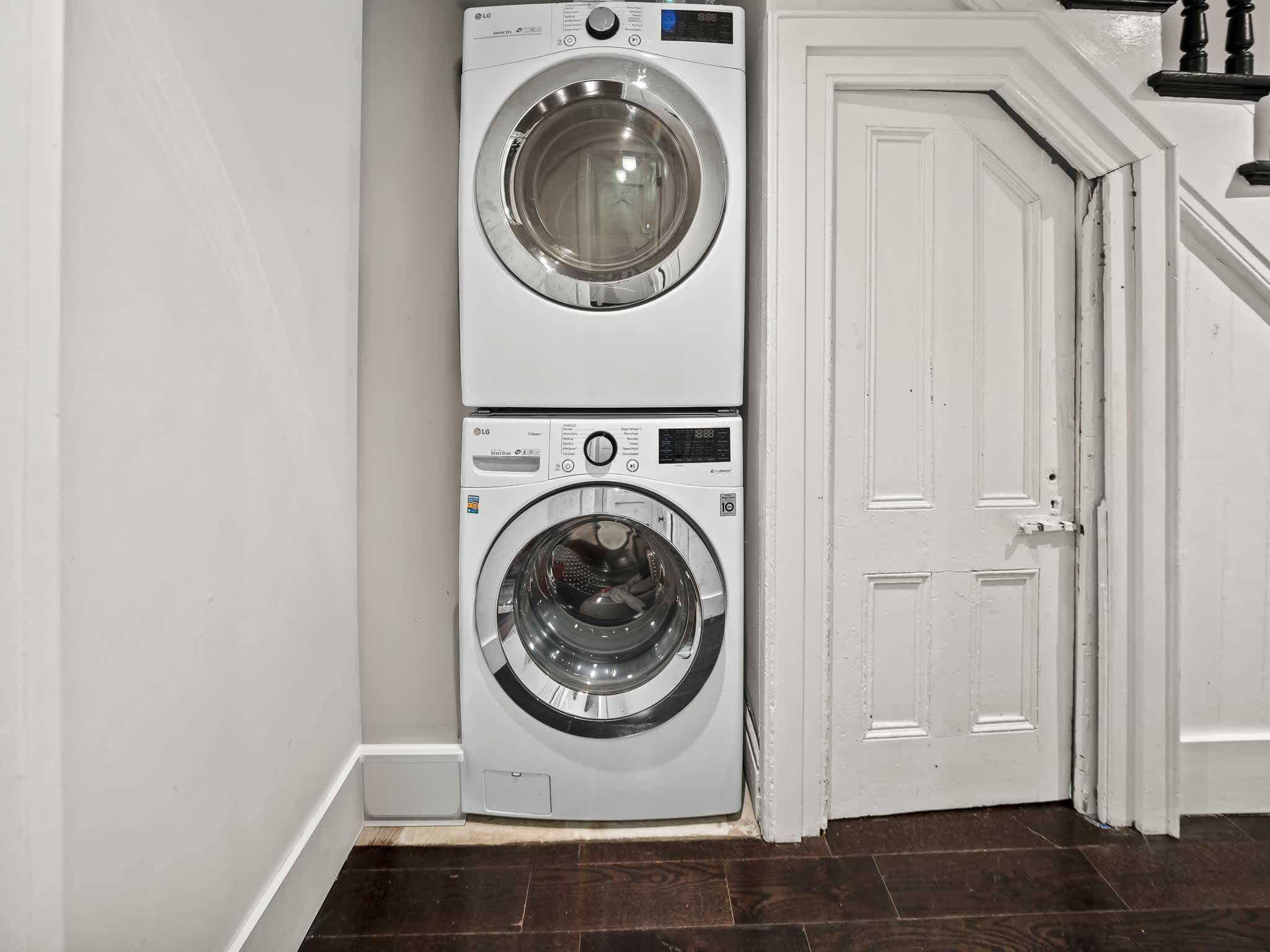 Classon Place | Clinton Hill | Townhouse Duplex w/ Garden & Private Balcony photo 29