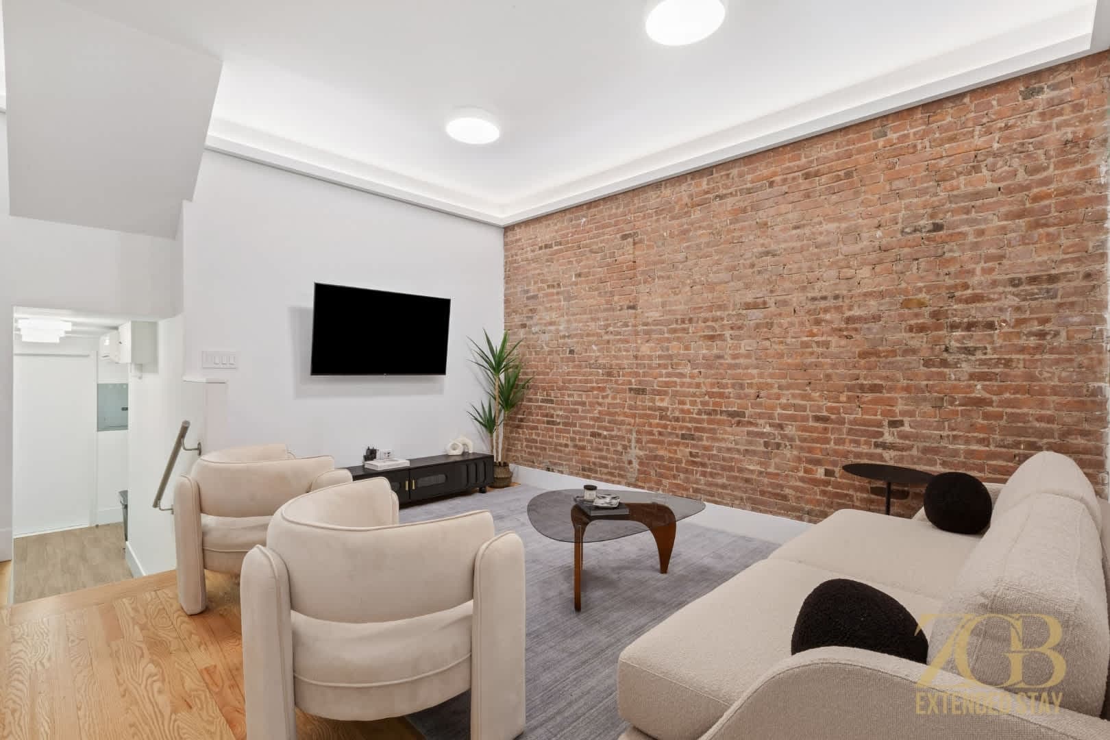 Parkside Prime IV | Upper East Side | Designer Suite photo 4