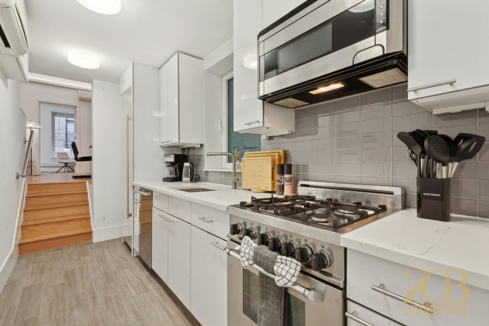 Parkside Prime IV | Upper East Side | Designer Suite photo 10