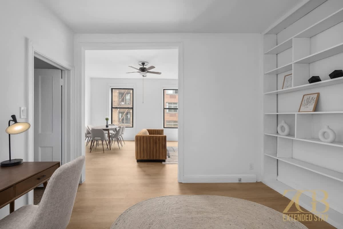 Westline Place IV | Chelsea | Stylish Loft photo 4
