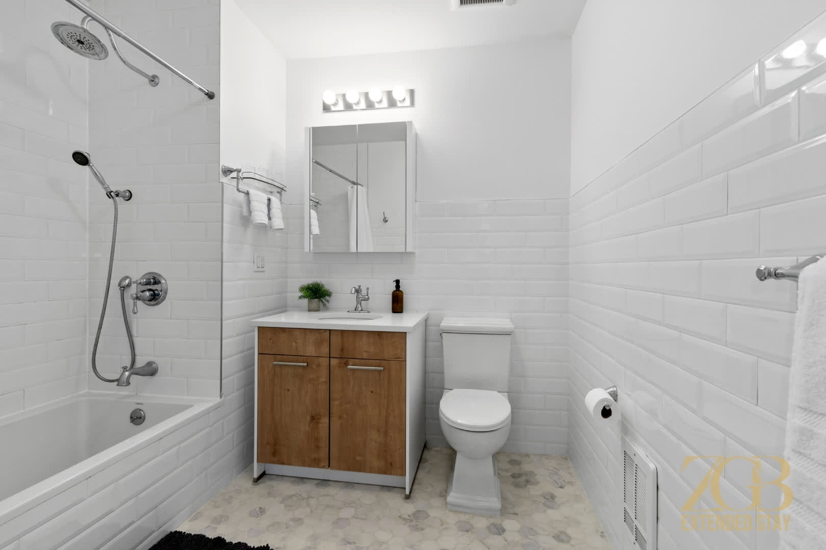 Westlight Place 42 | Hell’s Kitchen | Modern Apartment with Elevator photo 6