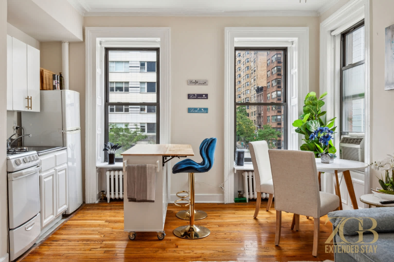 Lenox House II | Lenox Hill | Chic Apartment photo 6