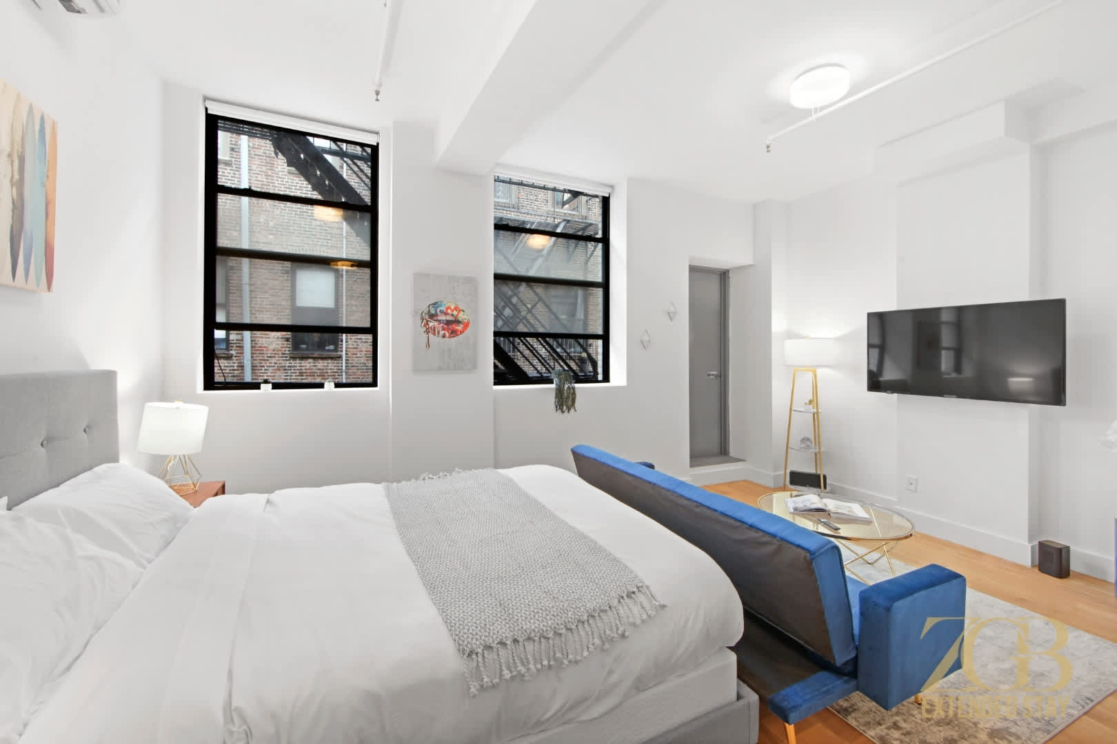Westlight Place 44 | Hell's Kitchen | Chic Studio Apartment photo 10