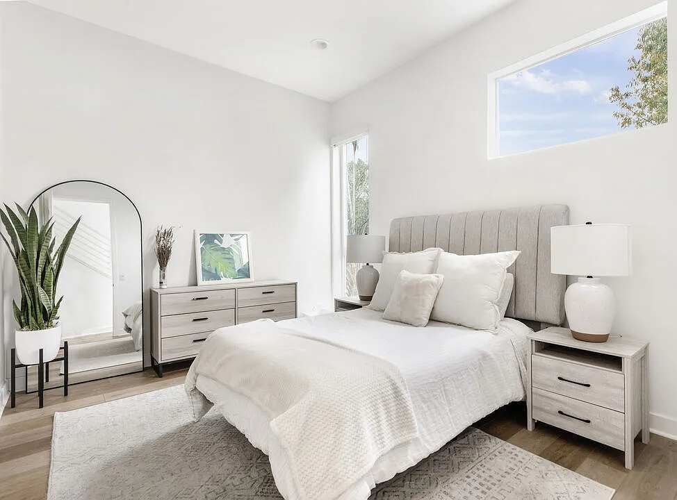 Otsego Heights | North Hollywood | Modern Home with Rooftop Deck photo 2