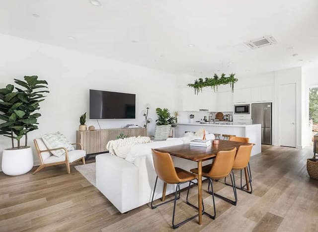 Image of Living space #3