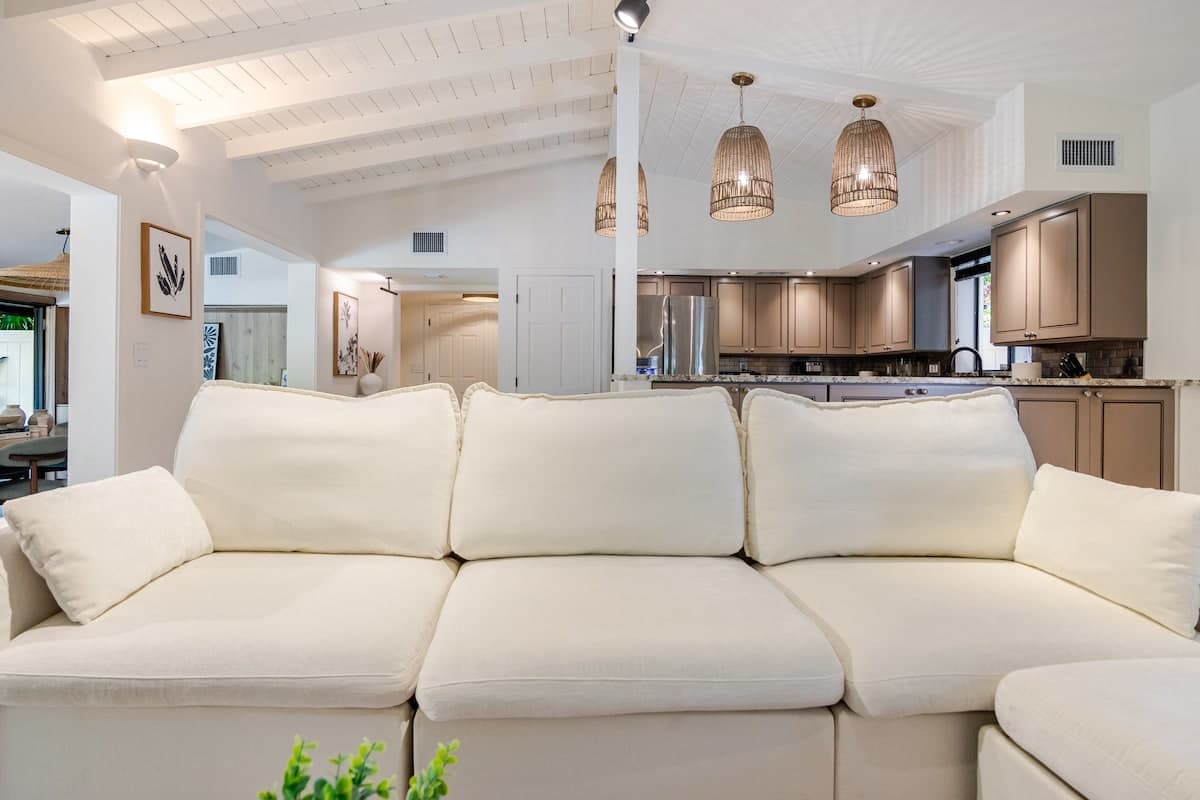 Tropical Oasis | Biscayne | Estate w/ Private Pool & BBQ Grill photo 5