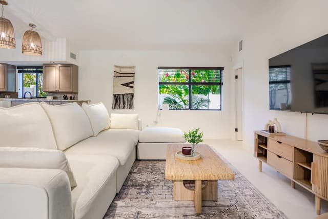 Image of Living space #5