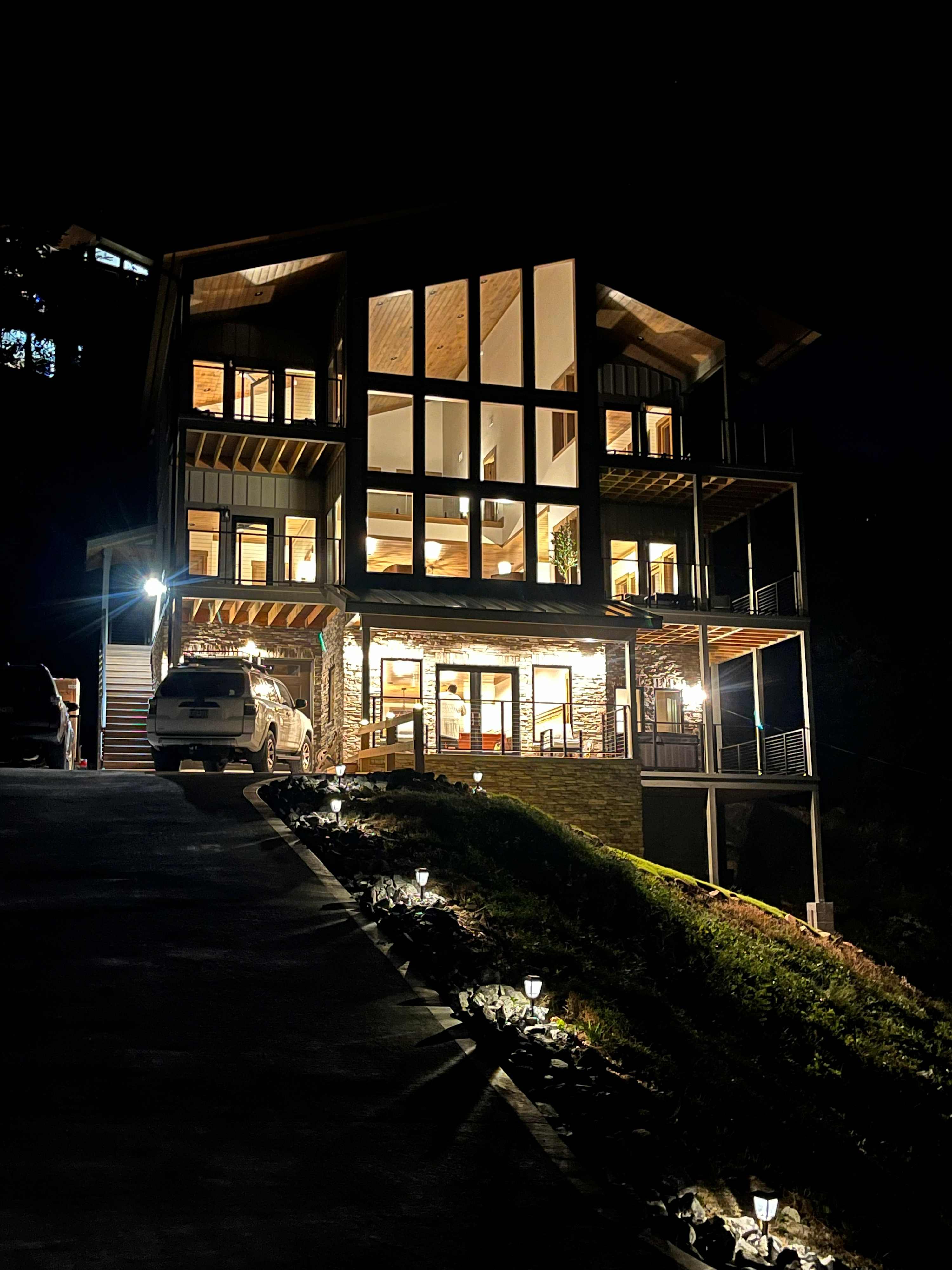 Highcrest Vista | Gatlinburg | Luxury Mountain Retreat with Panoramic Views photo 7