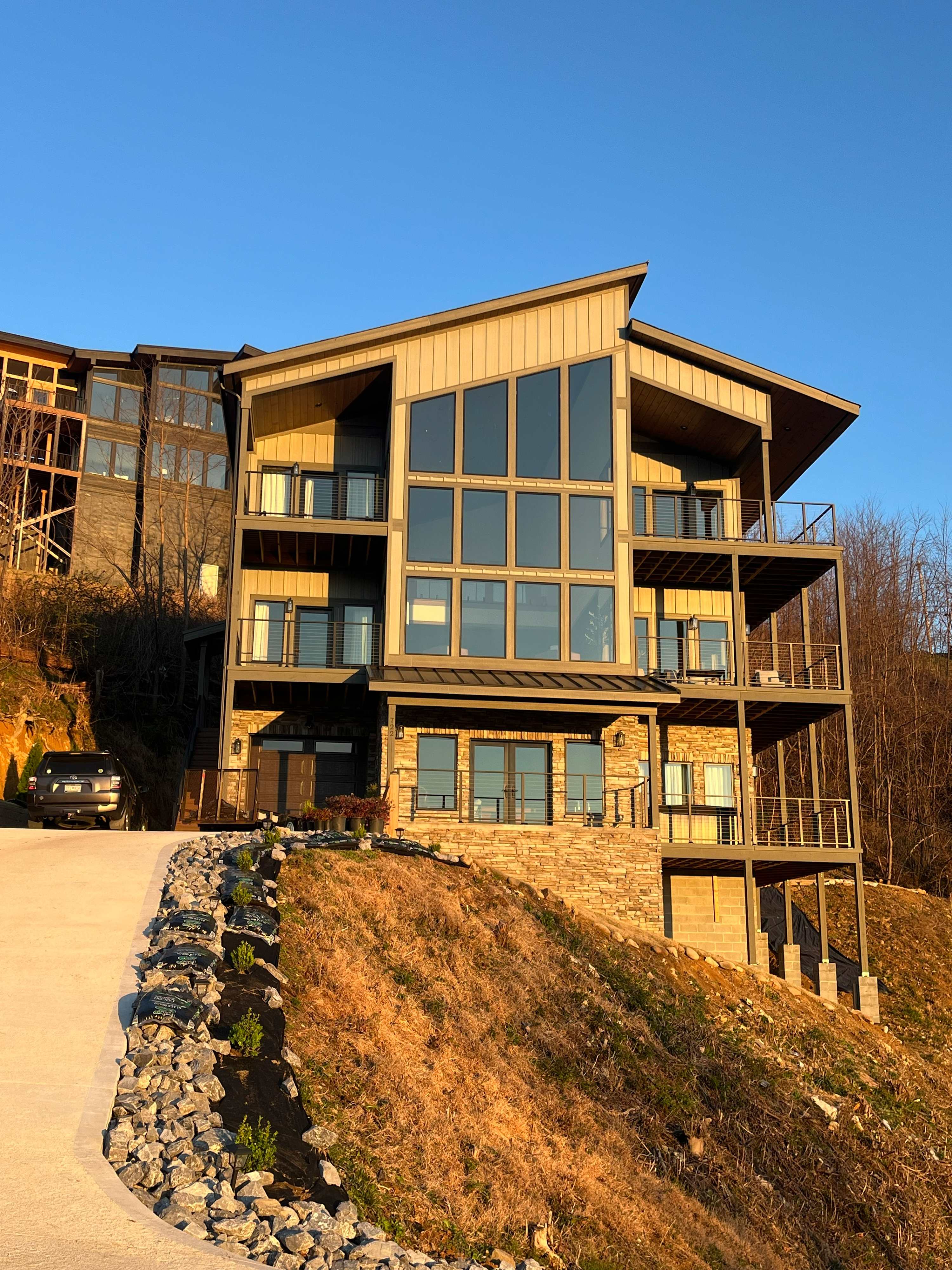 Highcrest Vista | Gatlinburg | Luxury Mountain Retreat with Panoramic Views photo 8