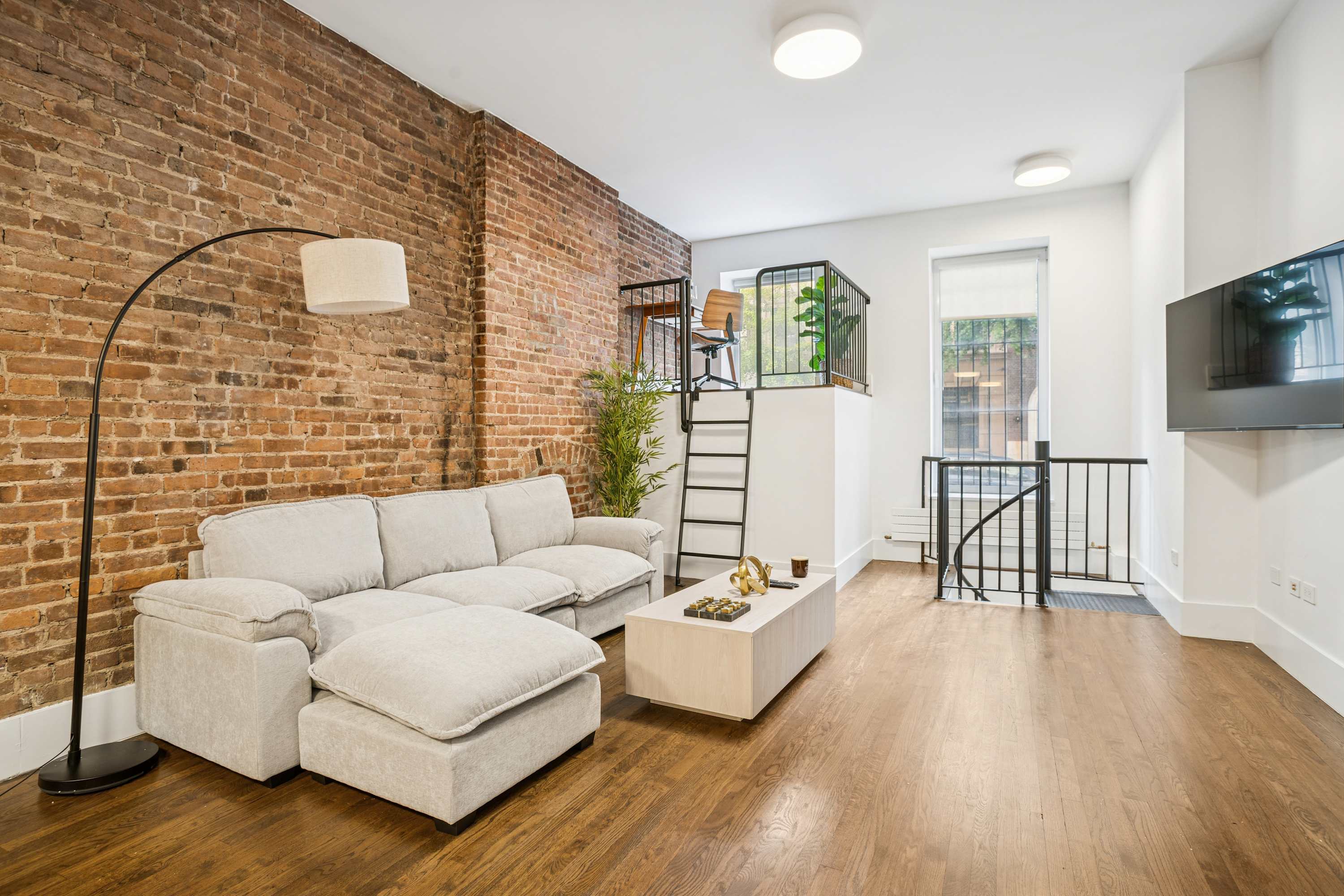 Parkside Prime I | Upper East Side | Boutique Duplex main photo
