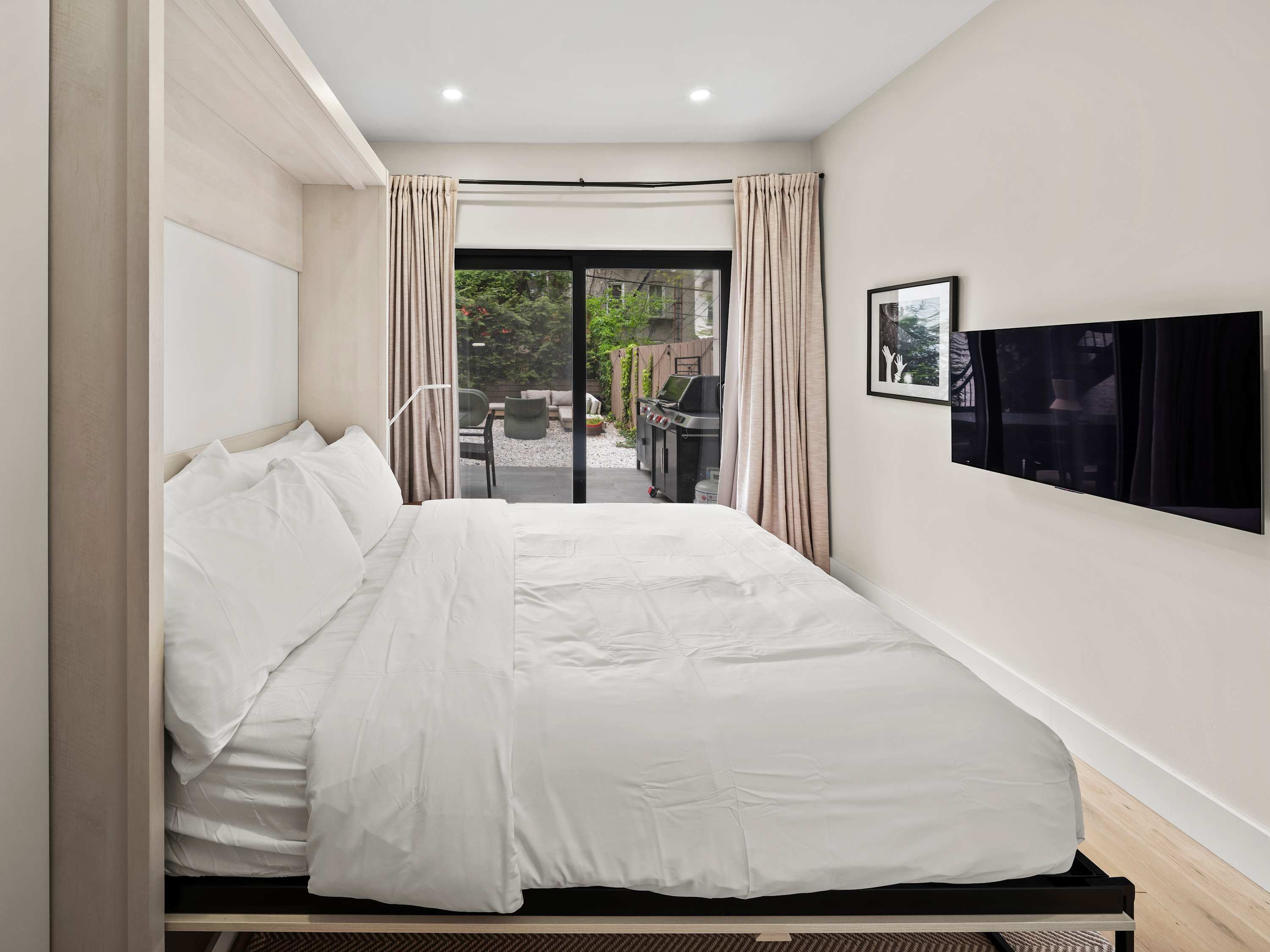Ashford Place | Cobble Hill | Luxe Condo w/ Private Garden photo 18