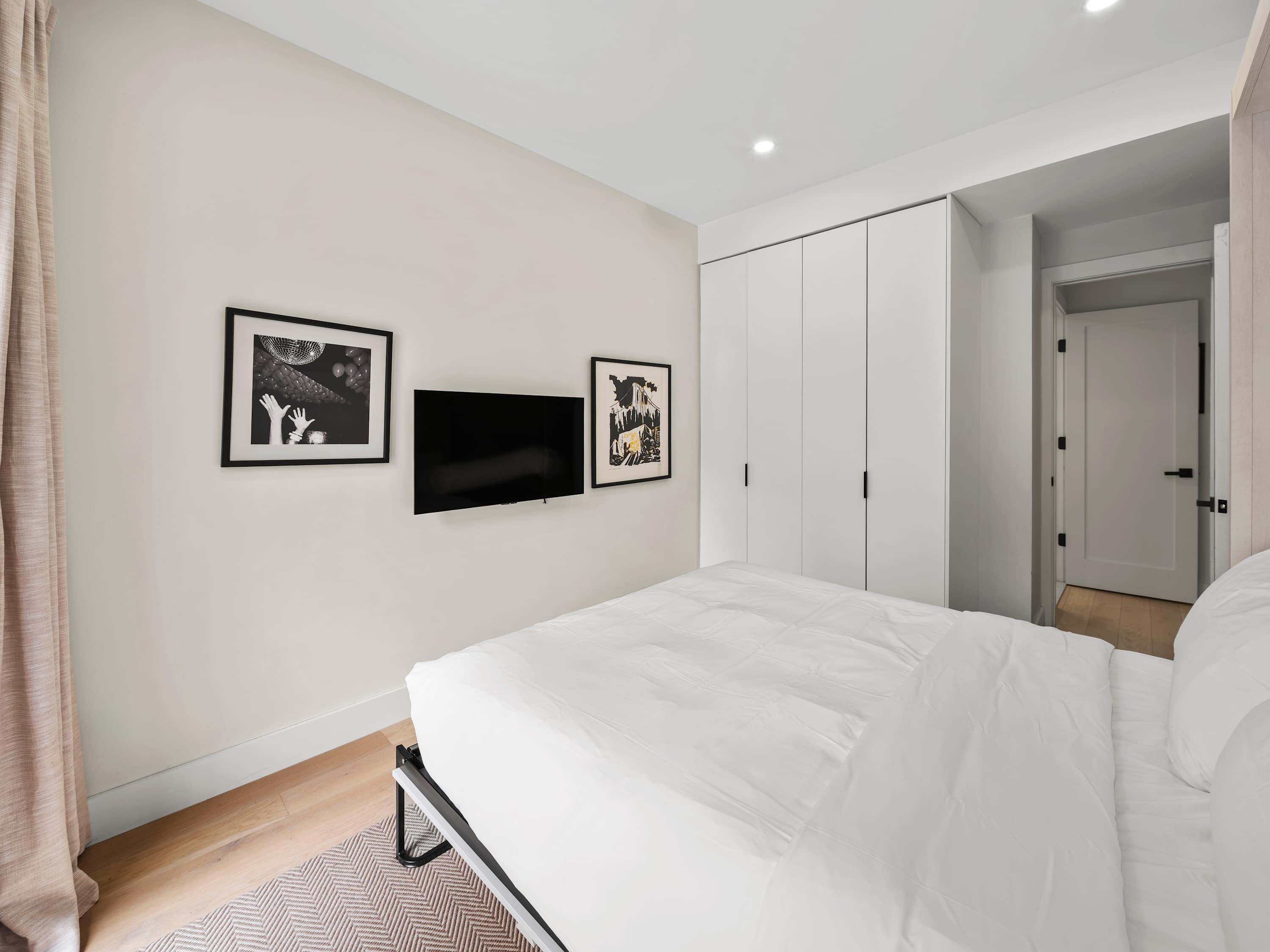 Ashford Place | Cobble Hill | Luxe Condo w/ Private Garden photo 19