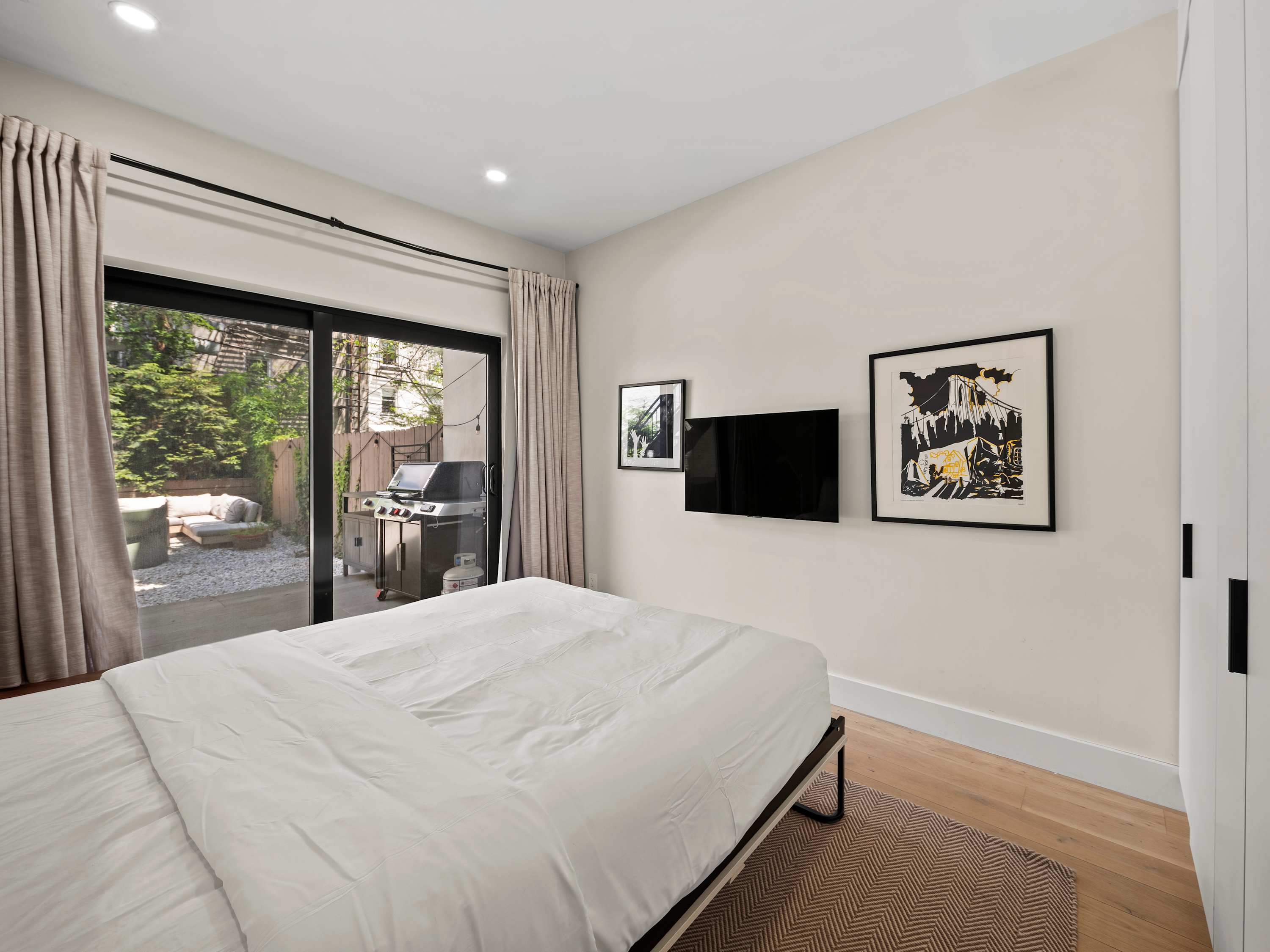 Ashford Place | Cobble Hill | Luxe Condo w/ Private Garden photo 20