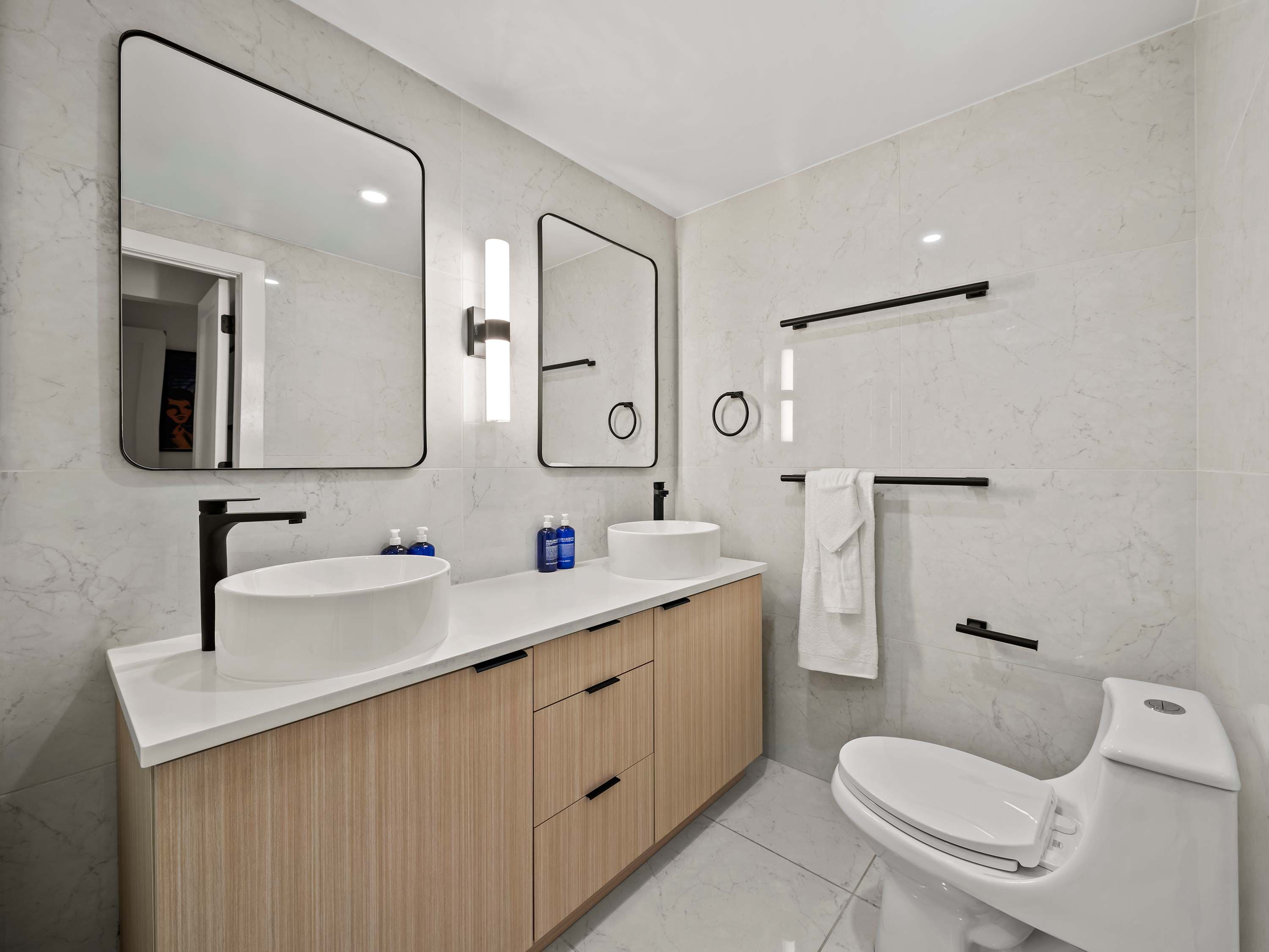 Ashford Place | Cobble Hill | Luxe Condo w/ Private Garden photo 25