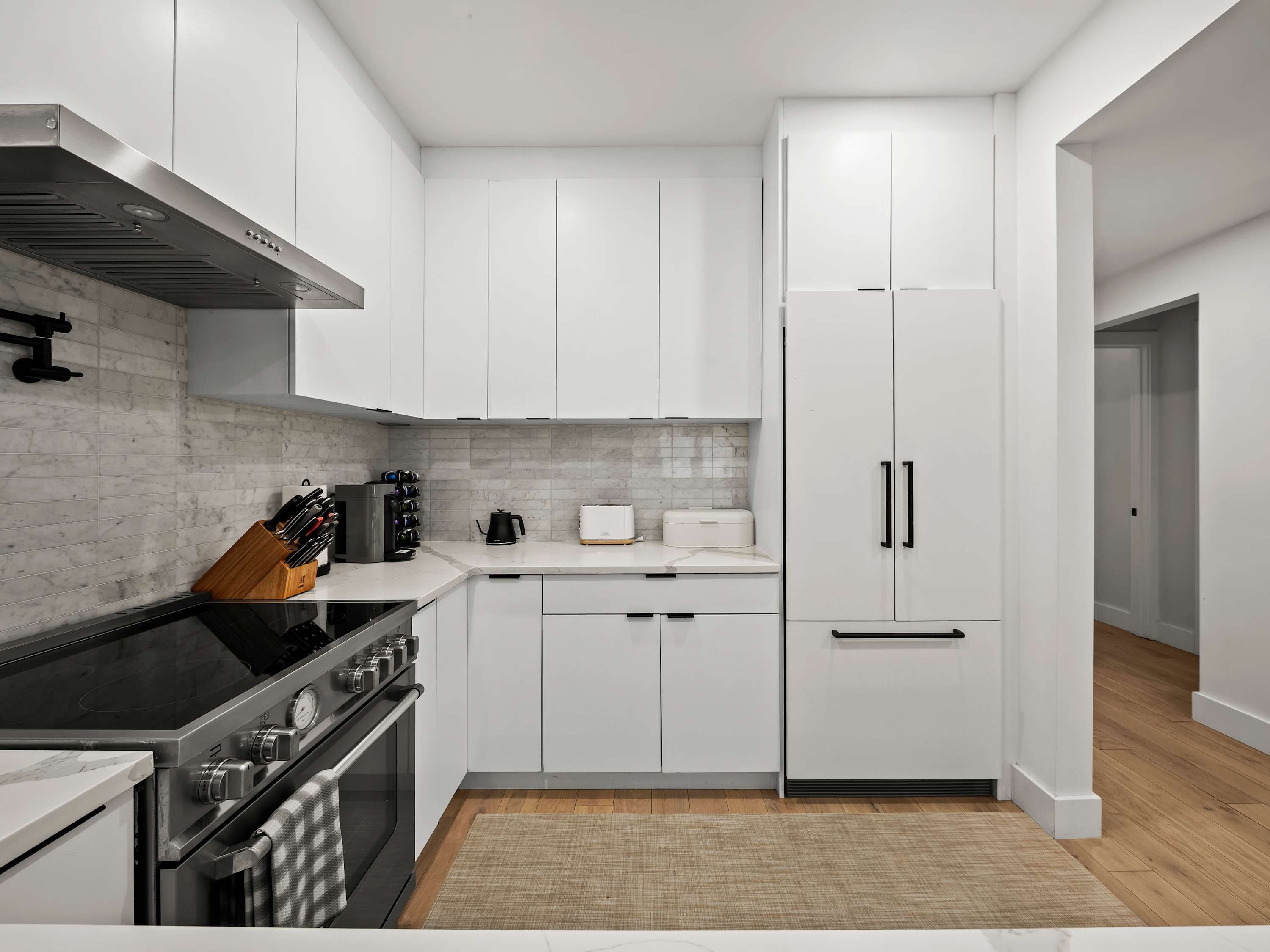 Ashford Place | Cobble Hill | Luxe Condo w/ Private Garden photo 15
