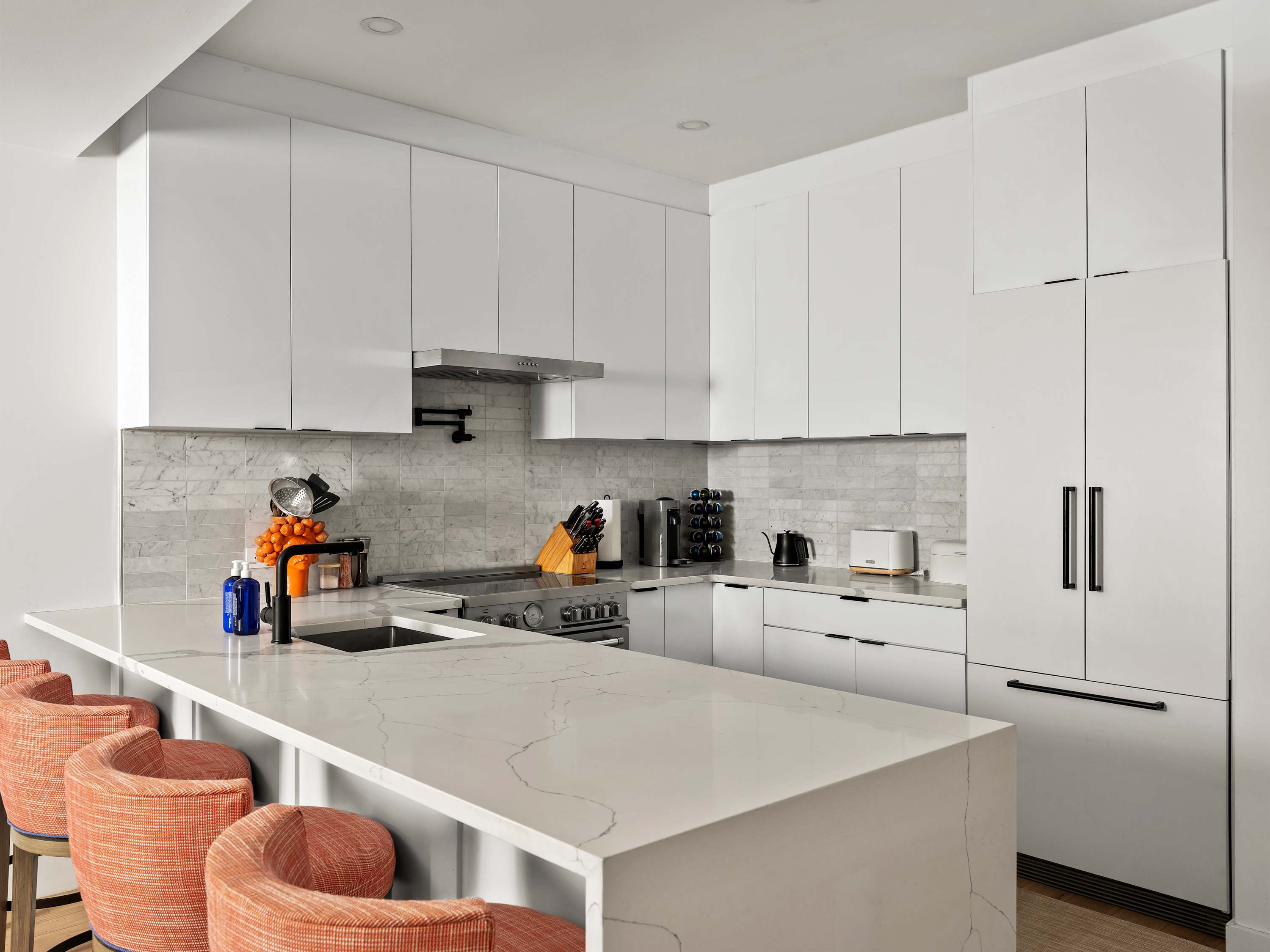 Ashford Place | Cobble Hill | Luxe Condo w/ Private Garden photo 8
