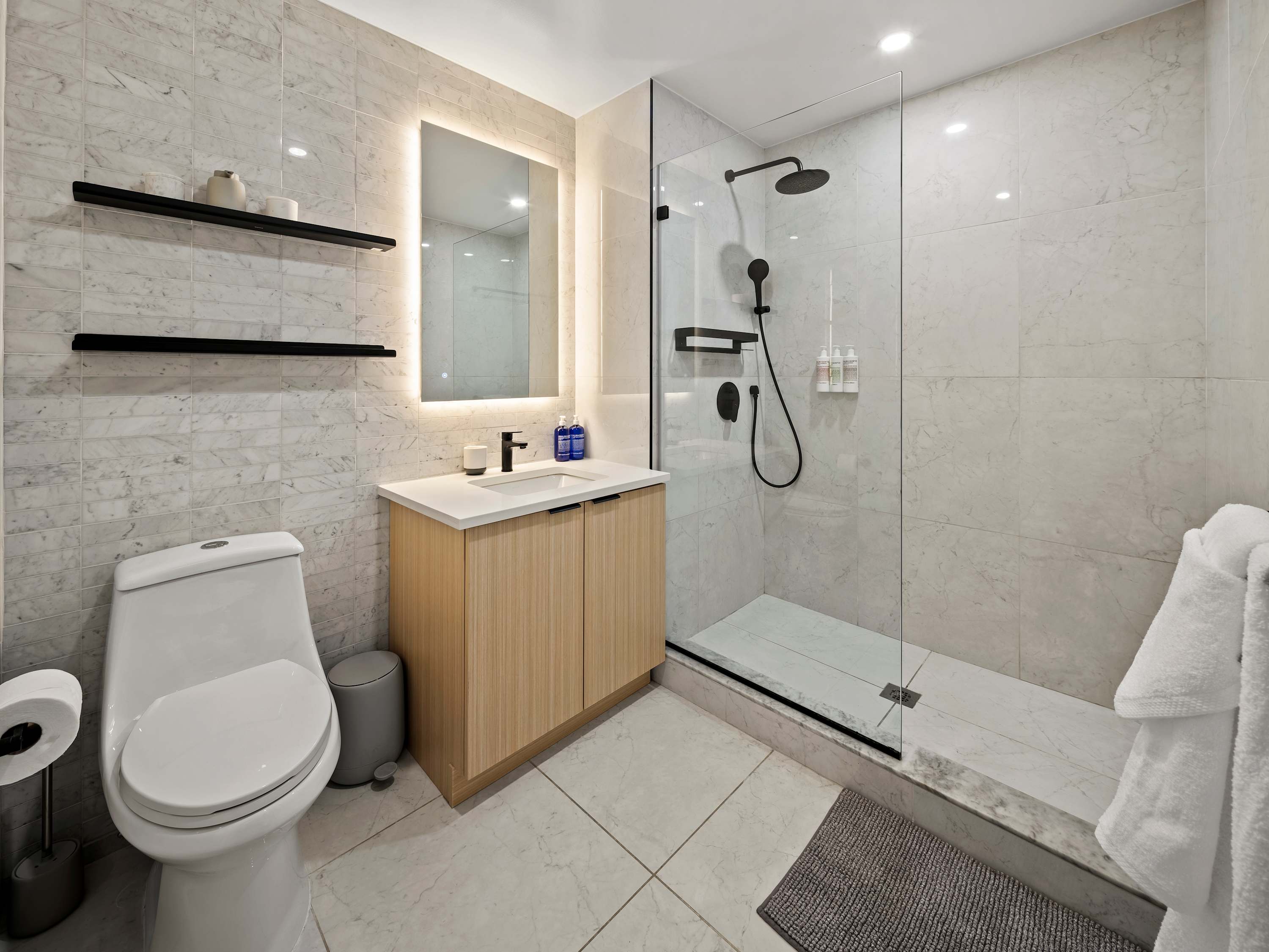 Ashford Place | Cobble Hill | Luxe Condo w/ Private Garden photo 26