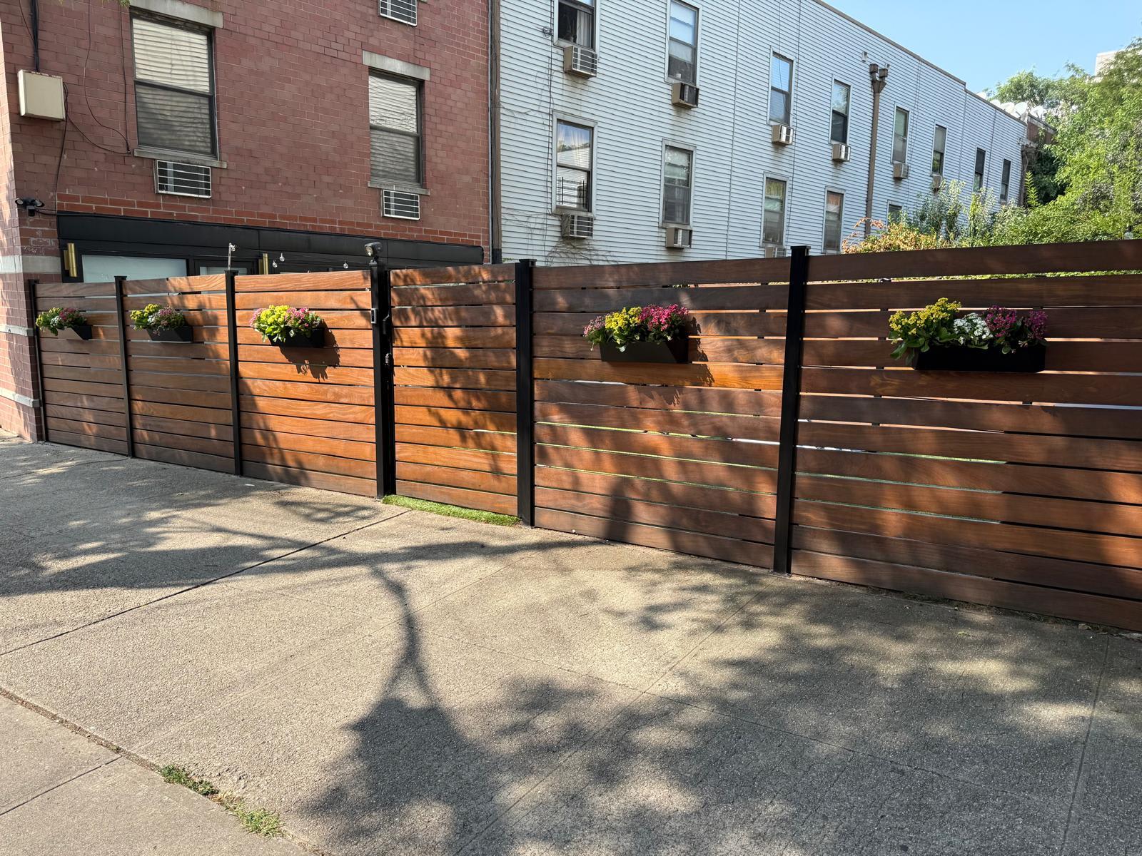 Williams Grove | Williamsburg | Designer Apartment with Hot Tub & Backyard photo 15