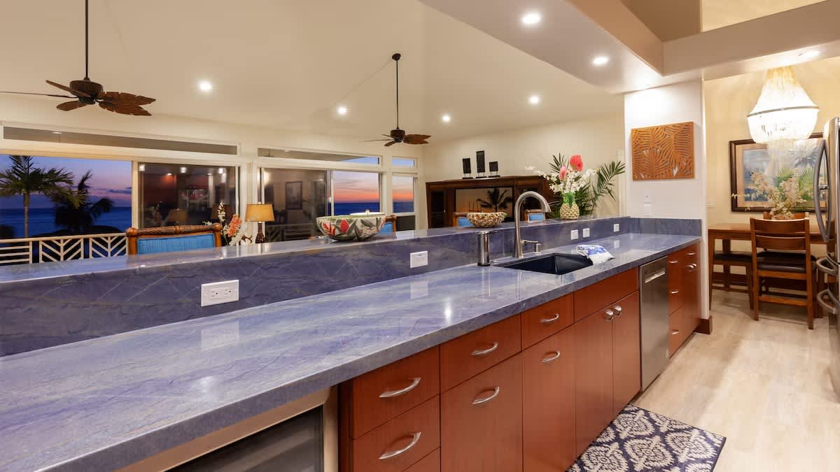 House of Singing Whales | Hawaii | Oceanfront Luxury with Pool & Spa photo 23