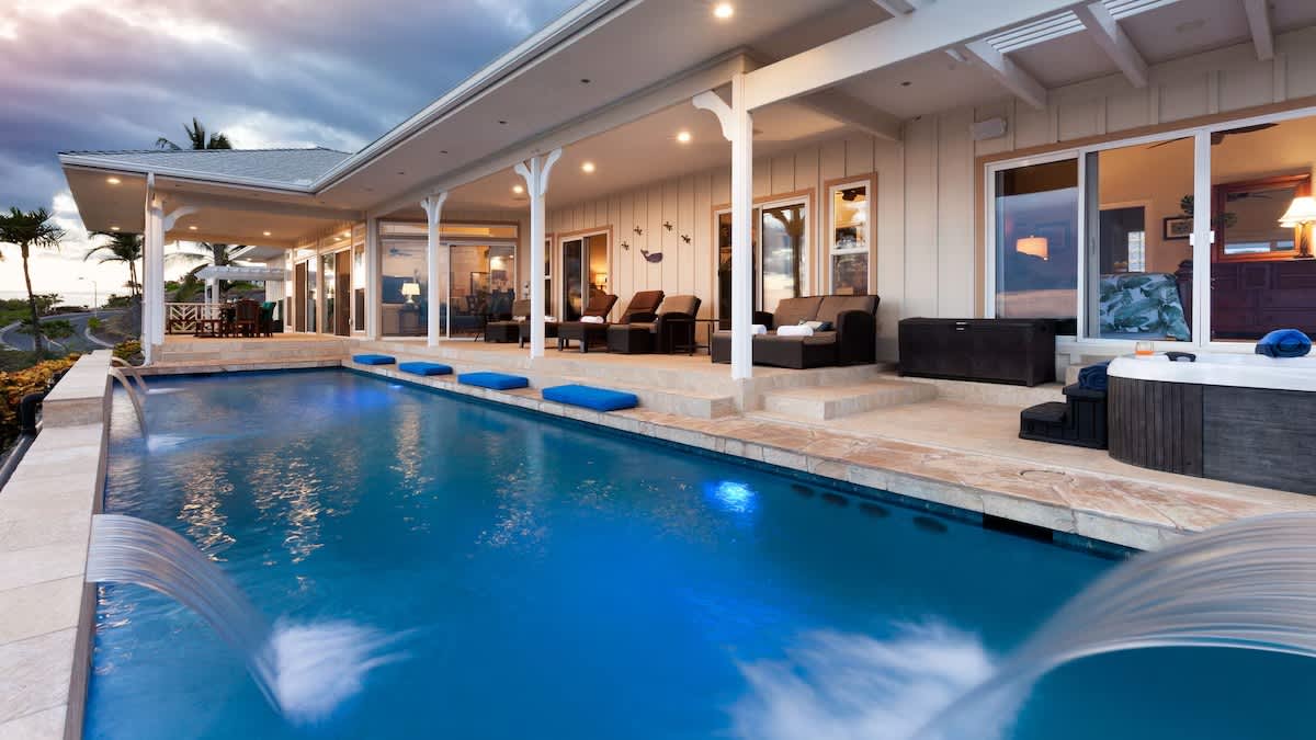House of Singing Whales | Hawaii | Oceanfront Luxury with Pool & Spa photo 6