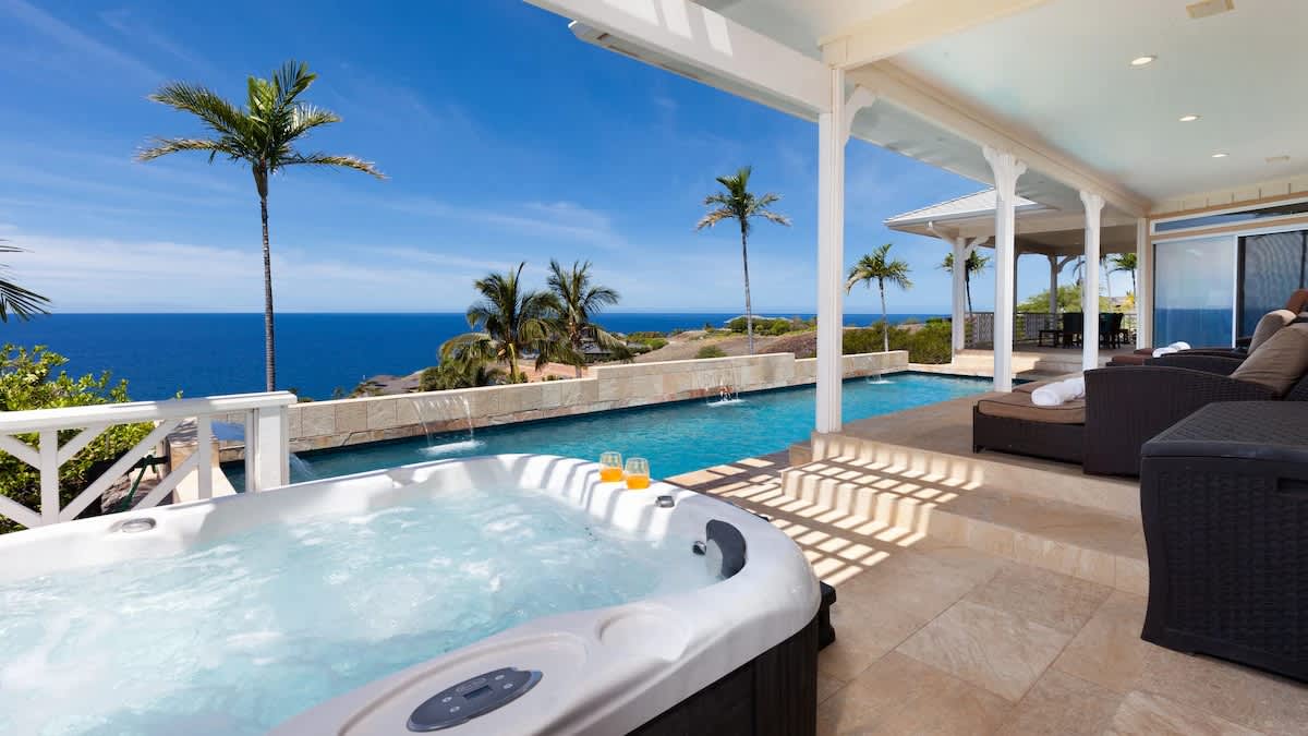 House of Singing Whales | Hawaii | Oceanfront Luxury with Pool & Spa photo 11