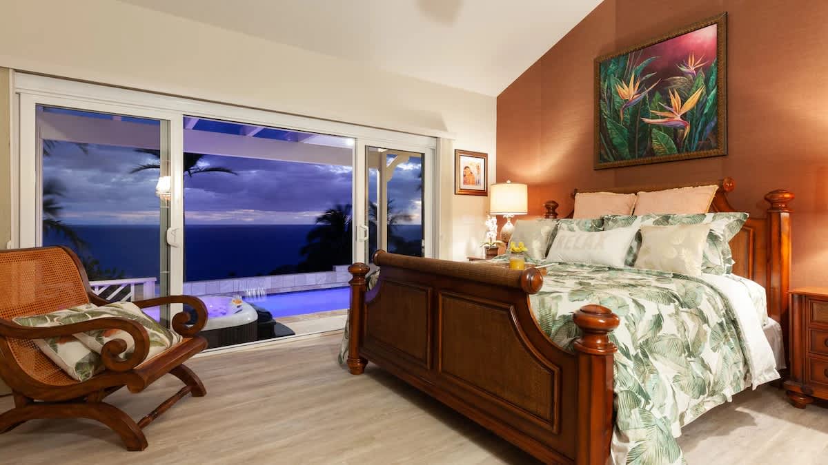 House of Singing Whales | Hawaii | Oceanfront Luxury with Pool & Spa photo 29