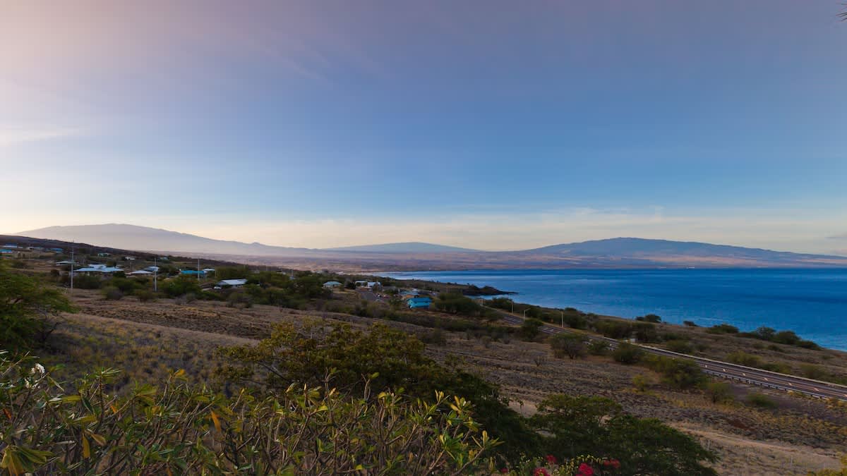 House of Singing Whales | Hawaii | Oceanfront Luxury with Pool & Spa photo 28
