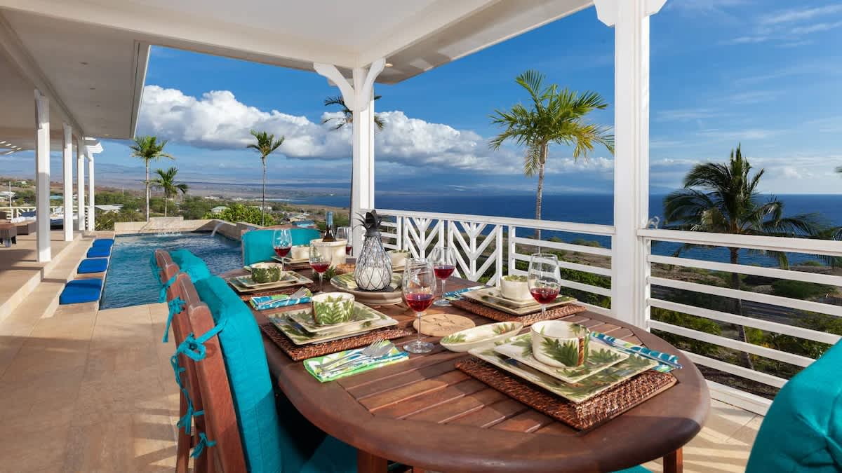 House of Singing Whales | Hawaii | Oceanfront Luxury with Pool & Spa photo 14