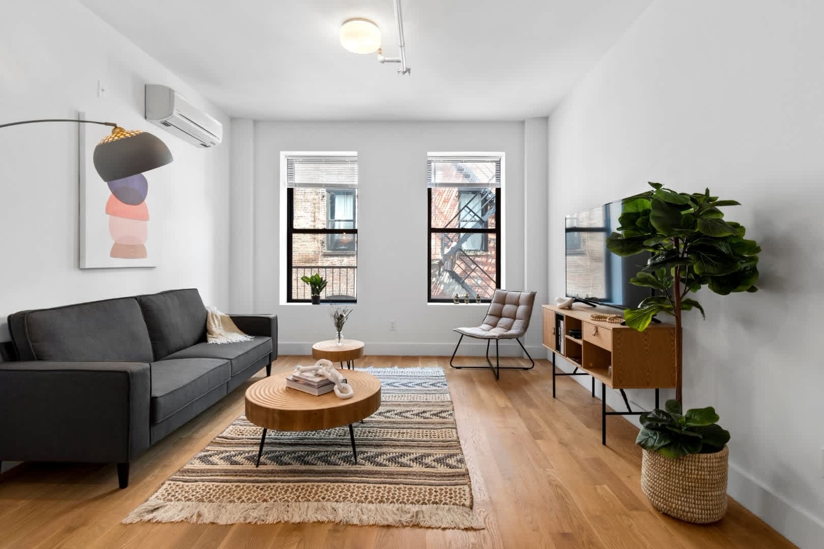 Westlight Place 42 | Hell’s Kitchen | Modern Apartment with Elevator main photo
