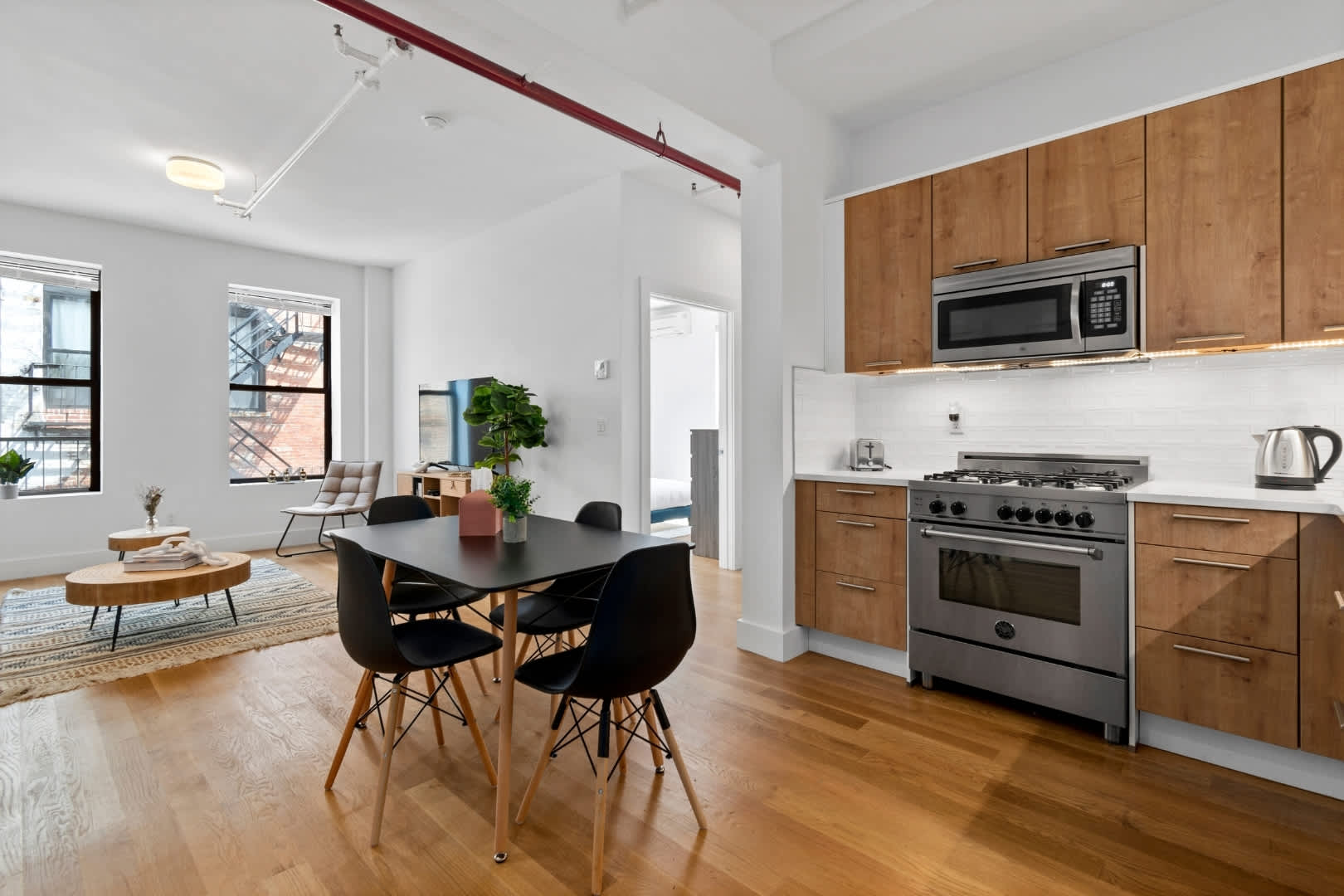 Westlight Place 42 | Hell’s Kitchen | Modern Apartment with Elevator photo 3