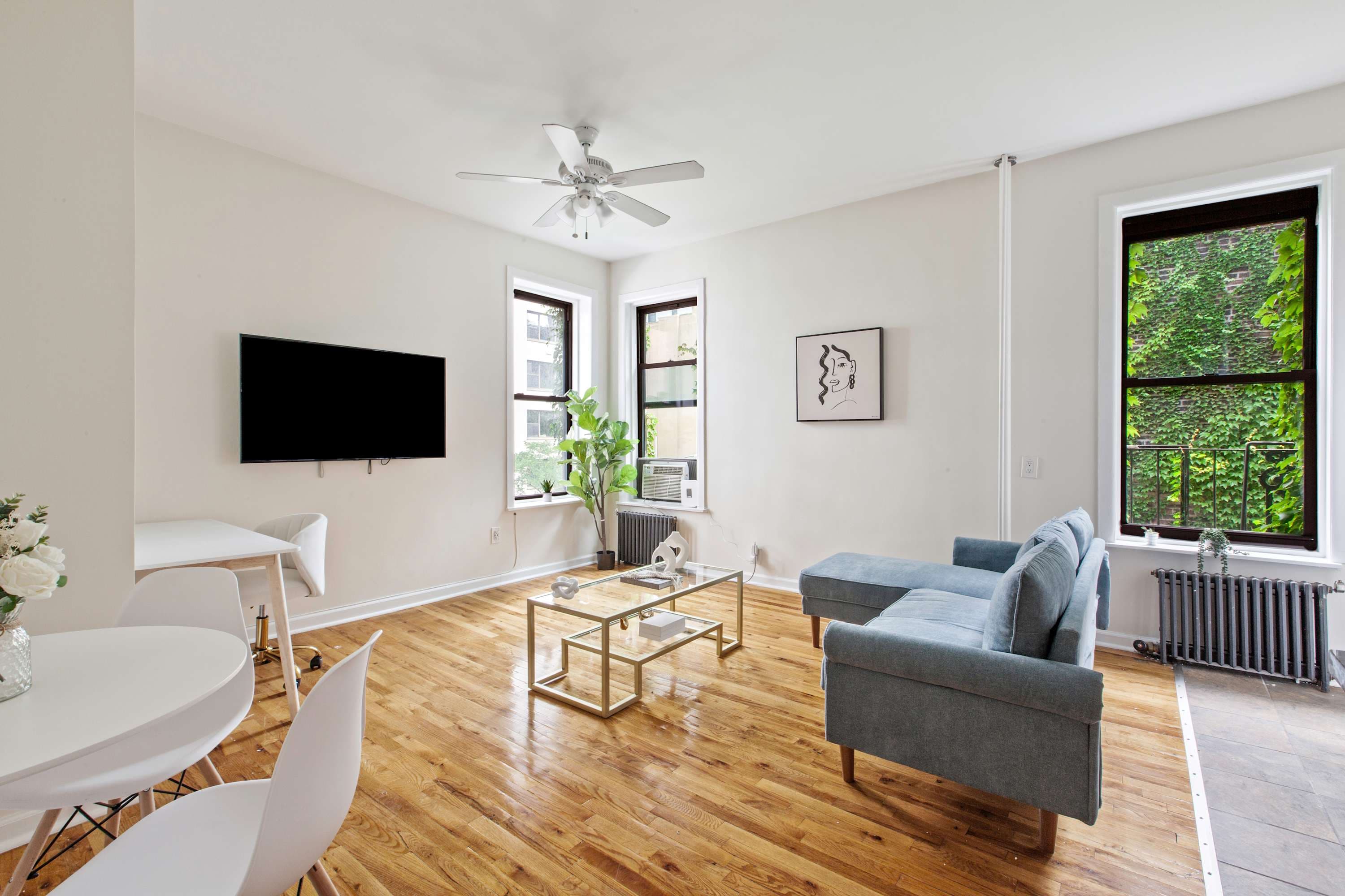 Lenox House I | Lenox Hill | Spacious Apartment photo 4