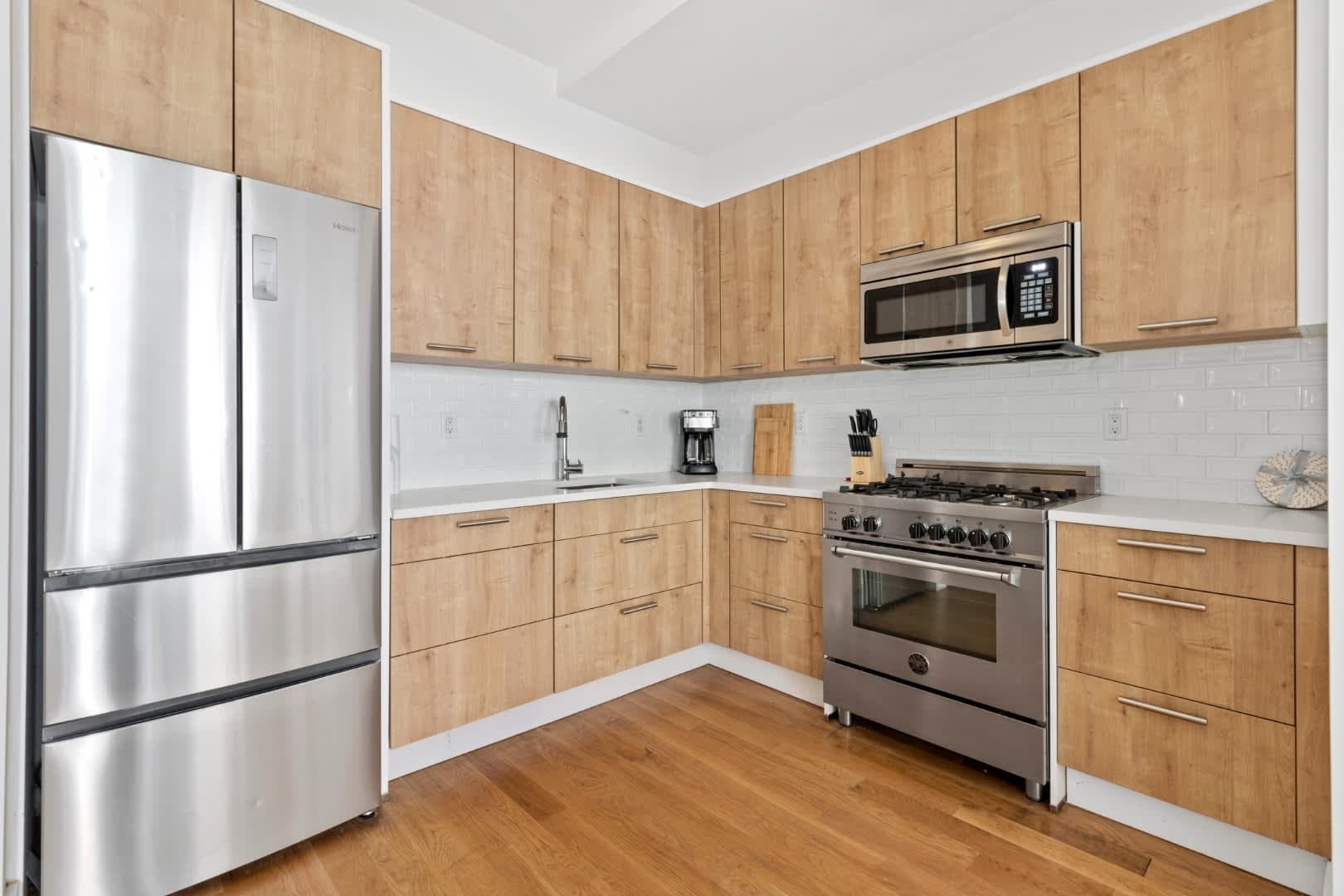 Westlight Place 41 | Hell's Kitchen | Renovated Chic Studio photo 5