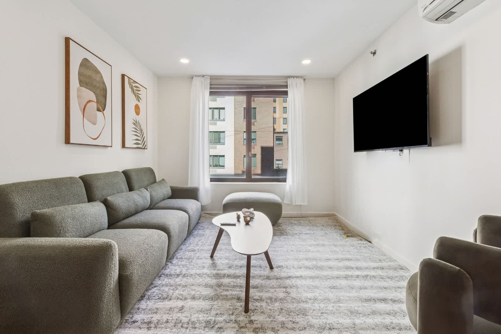 Harlem Crest | East Harlem | Modern Apartment with Elevator main photo