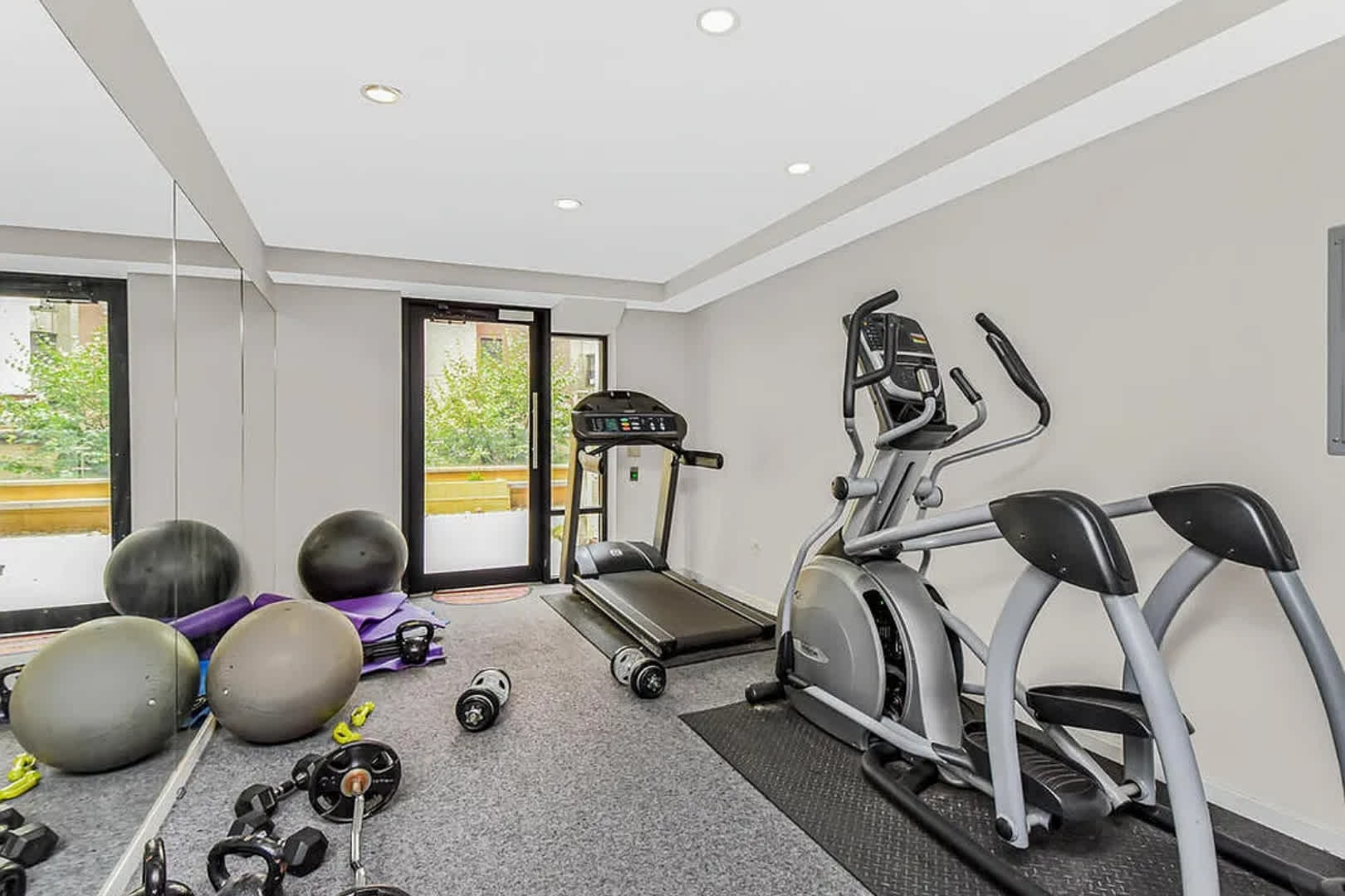 Harlem Crest | East Harlem | Modern Apartment with Elevator photo 16