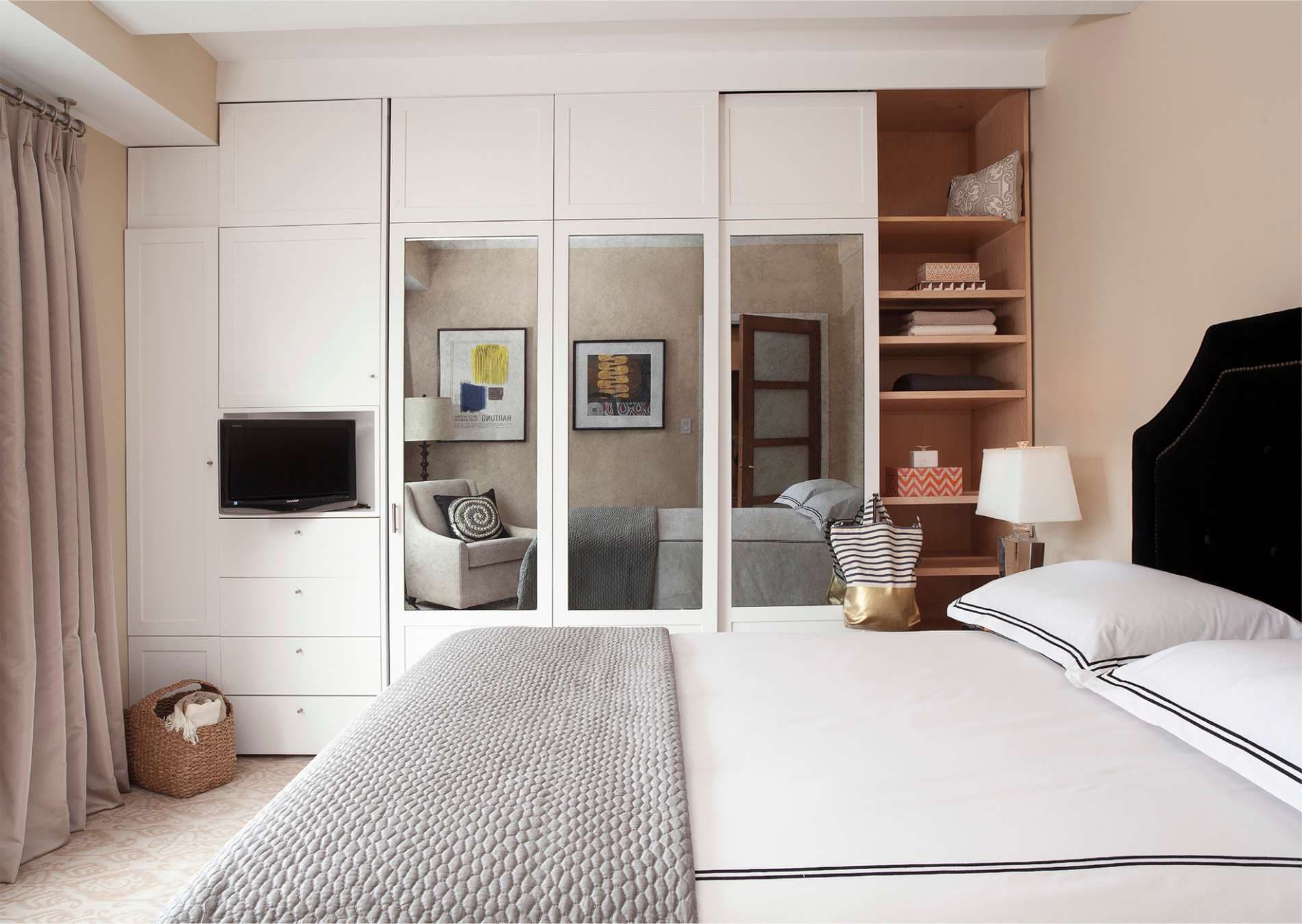 Essex Residence 2911 | Midtown Manhattan | Modern Residence with Gym photo 2
