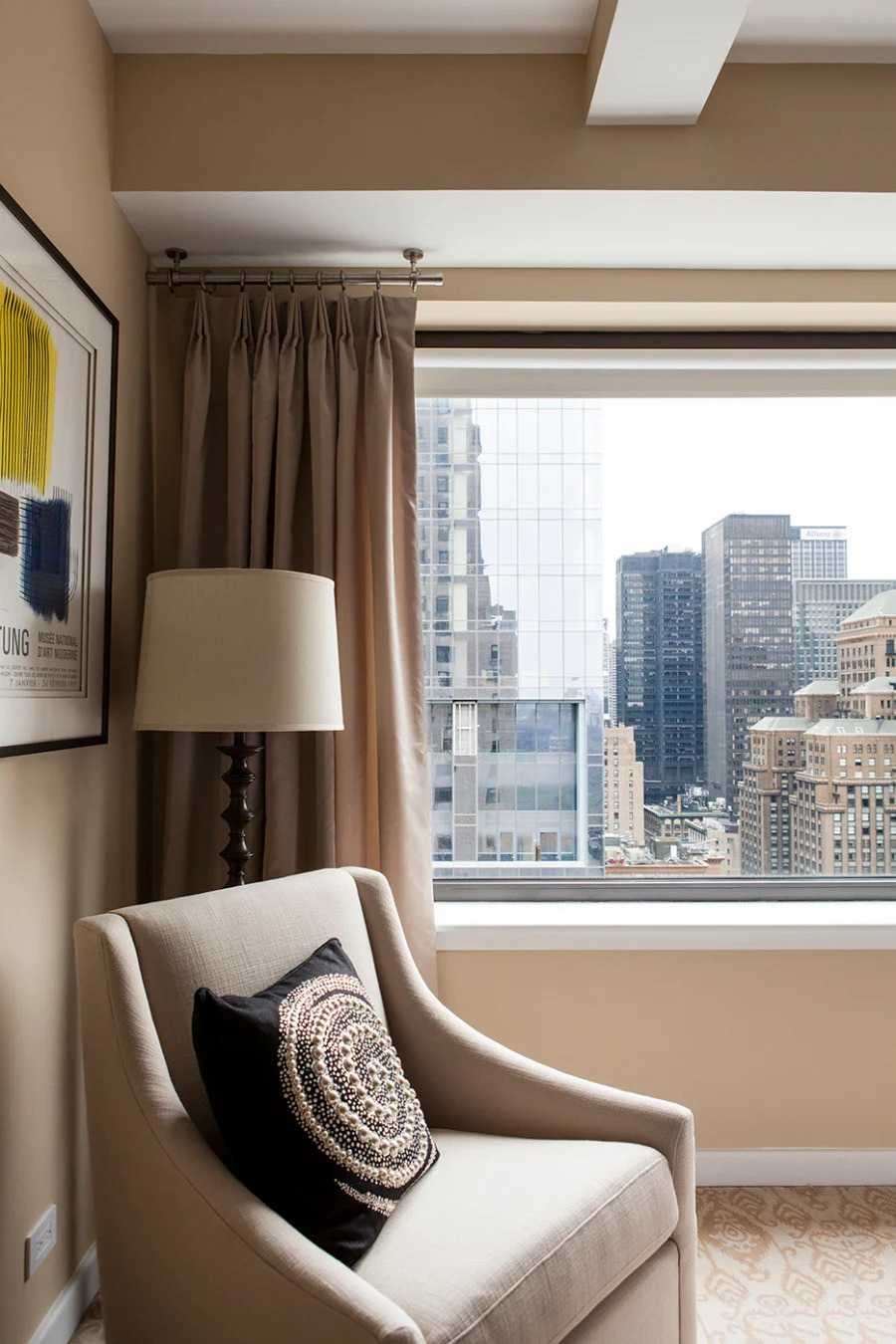 Essex Residence 2911 | Midtown Manhattan | Modern Residence with Gym photo 6