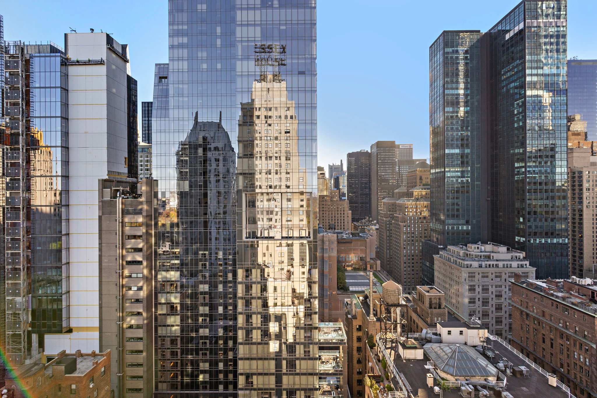 Essex Residence 2908 | Midtown Manhattan | Modern Residence with Gym photo 20