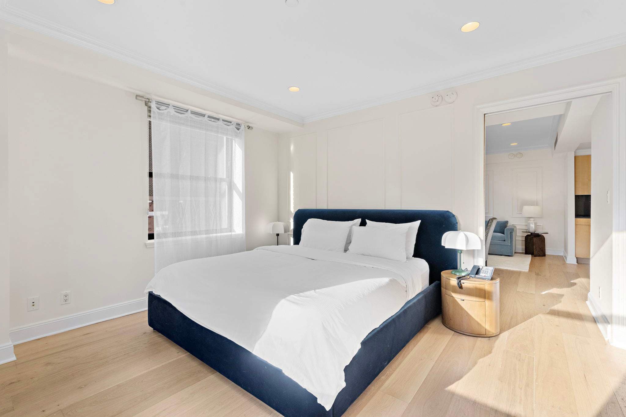 Essex Residence 2908 | Midtown Manhattan | Modern Residence with Gym photo 2