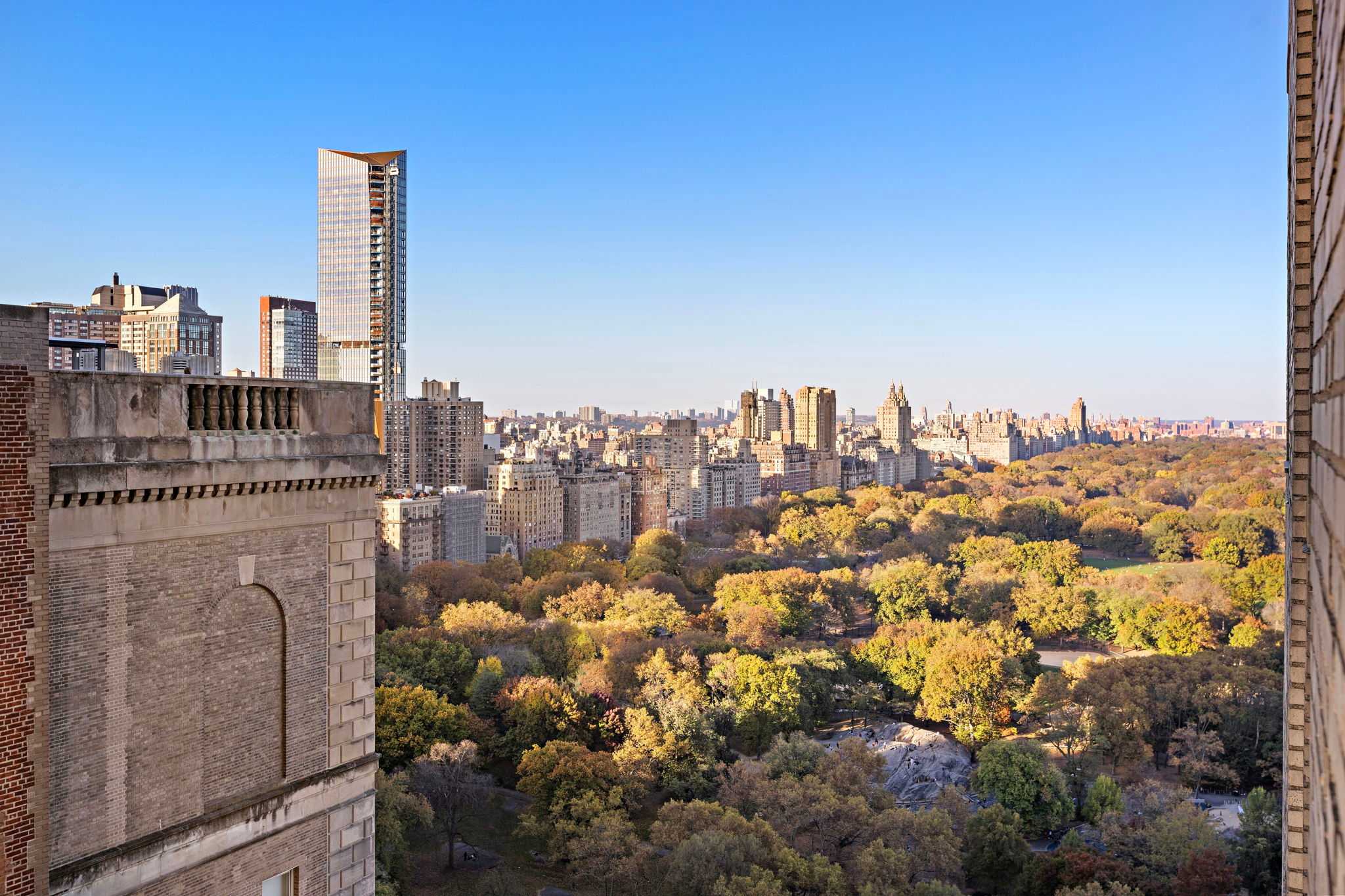 Essex Residence 2908 | Midtown Manhattan | Modern Residence with Gym photo 19
